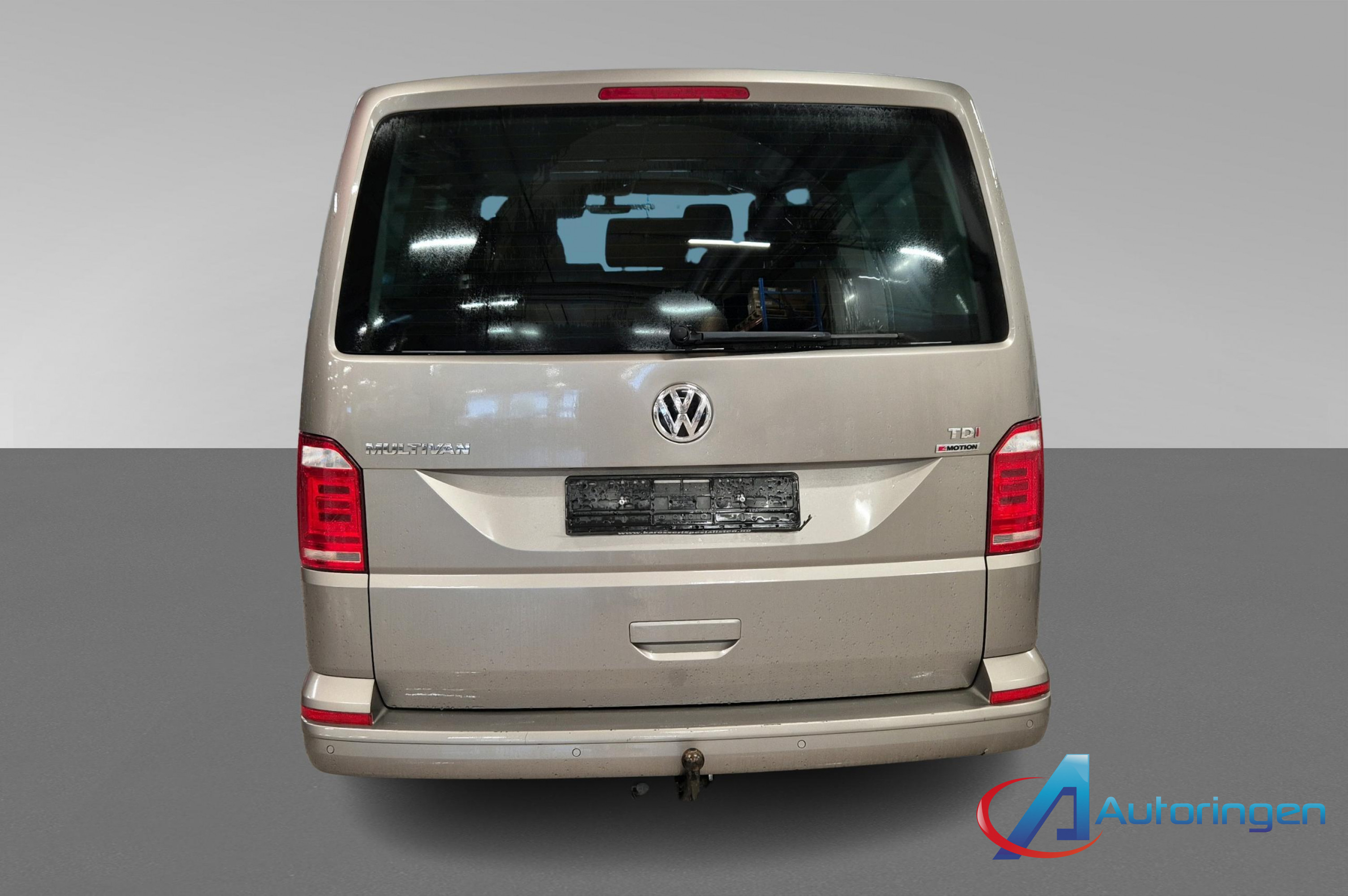 Volkswagen MULTIVAN 2017, дизель — фото 5 из 20