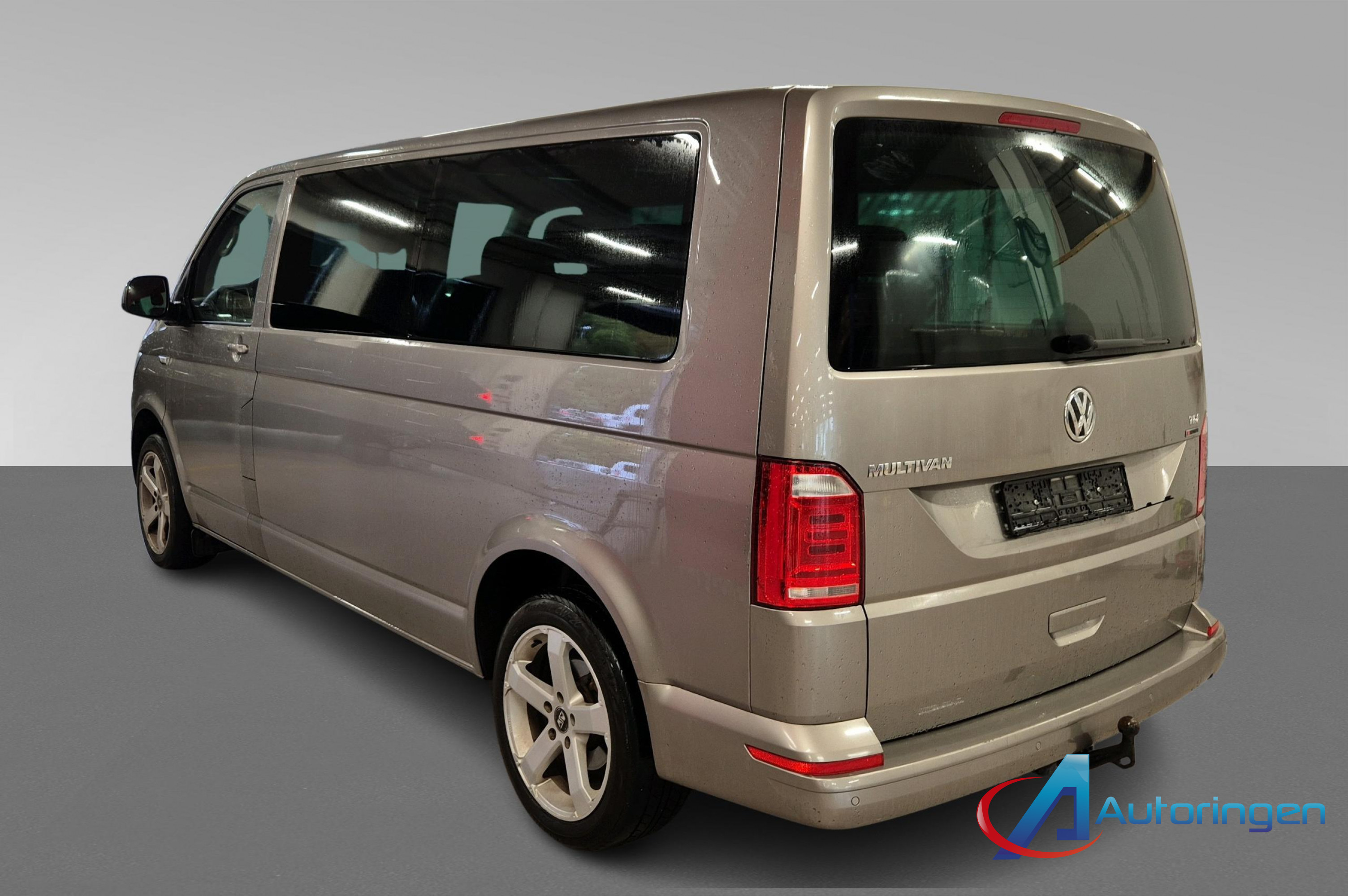Volkswagen MULTIVAN 2017, дизель — фото 4 из 20