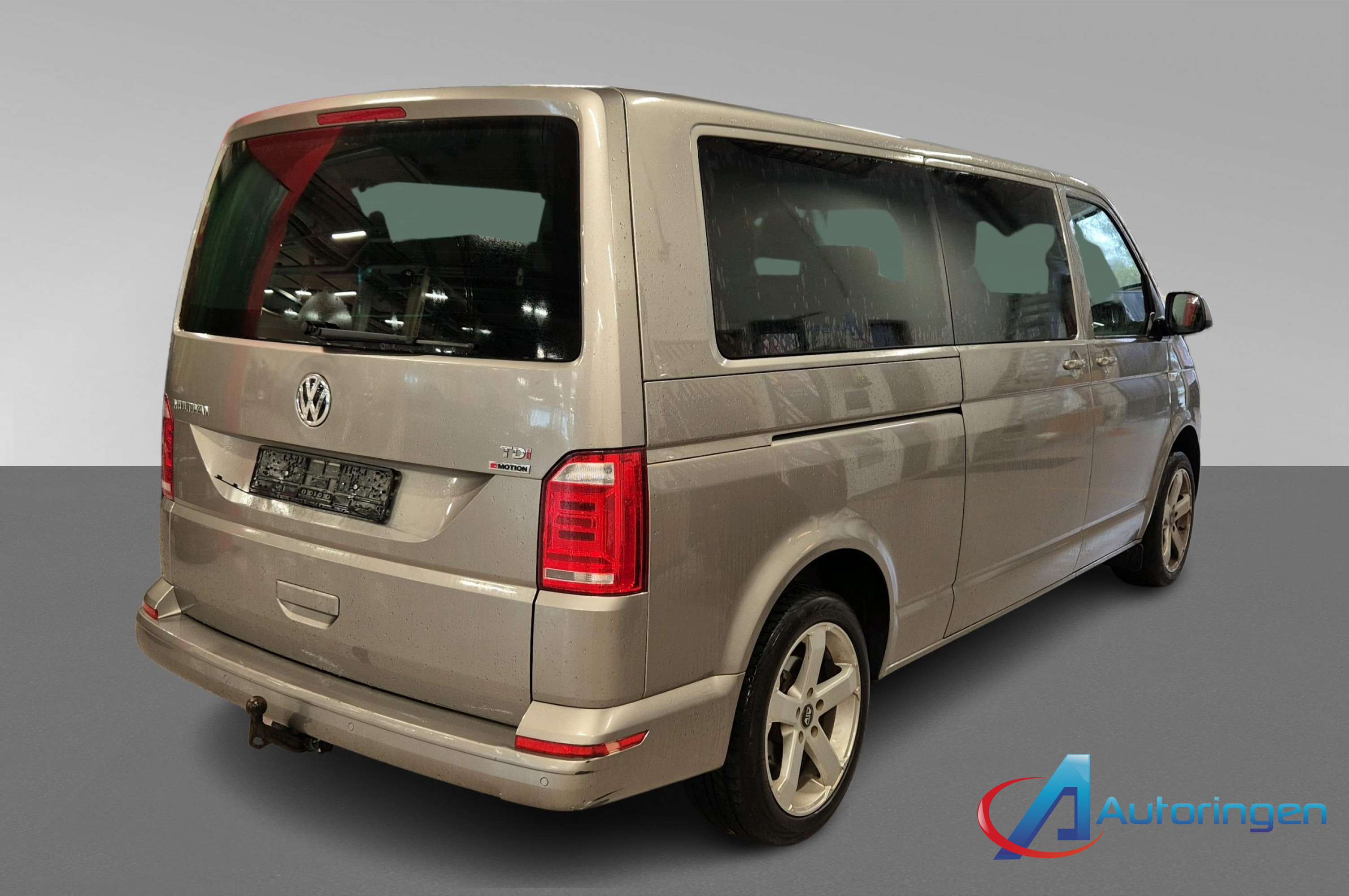 Volkswagen MULTIVAN 2017, дизель — фото 6 из 20