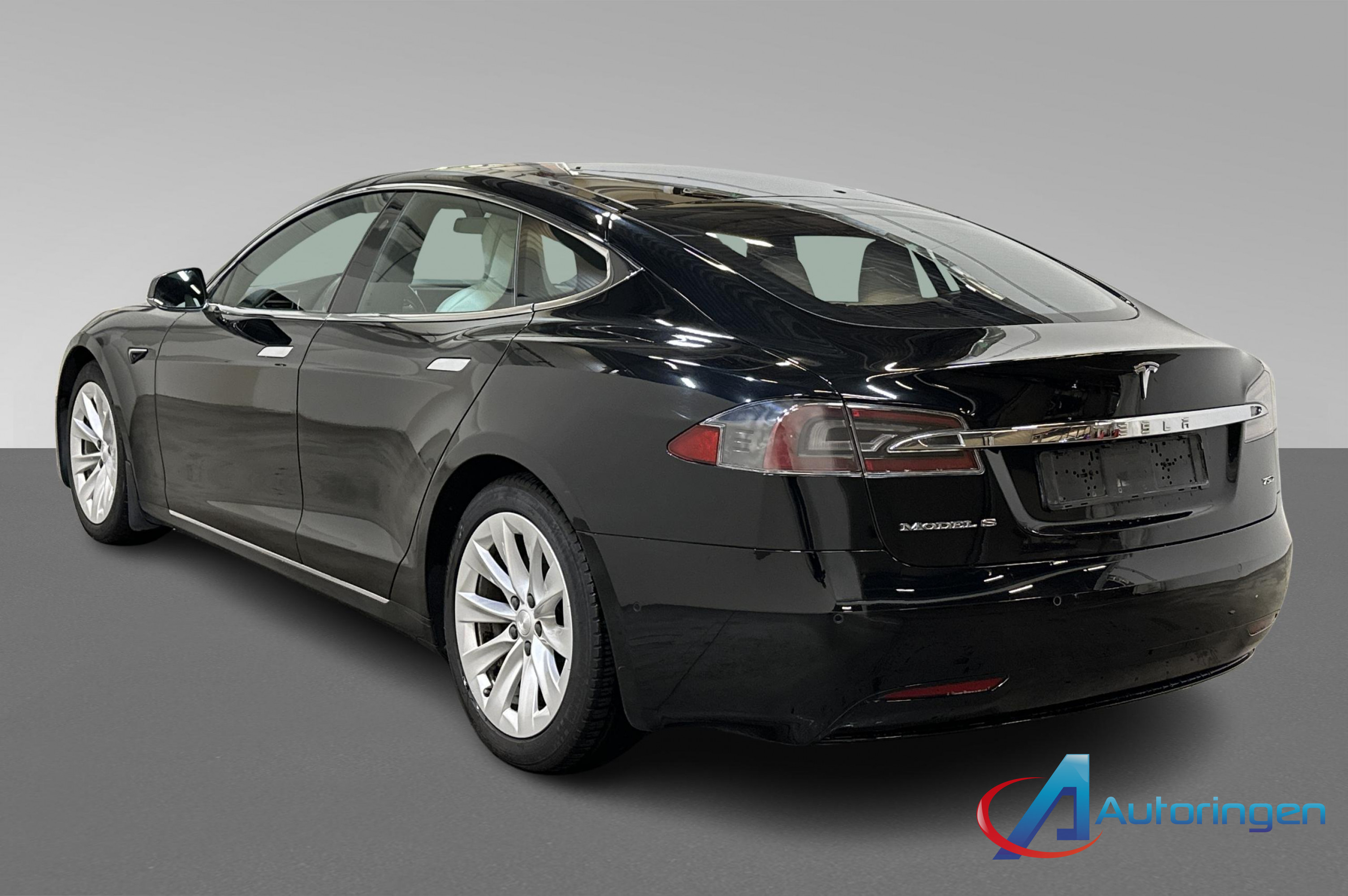 Tesla MODEL S 2017, electric — photo 4 of 21