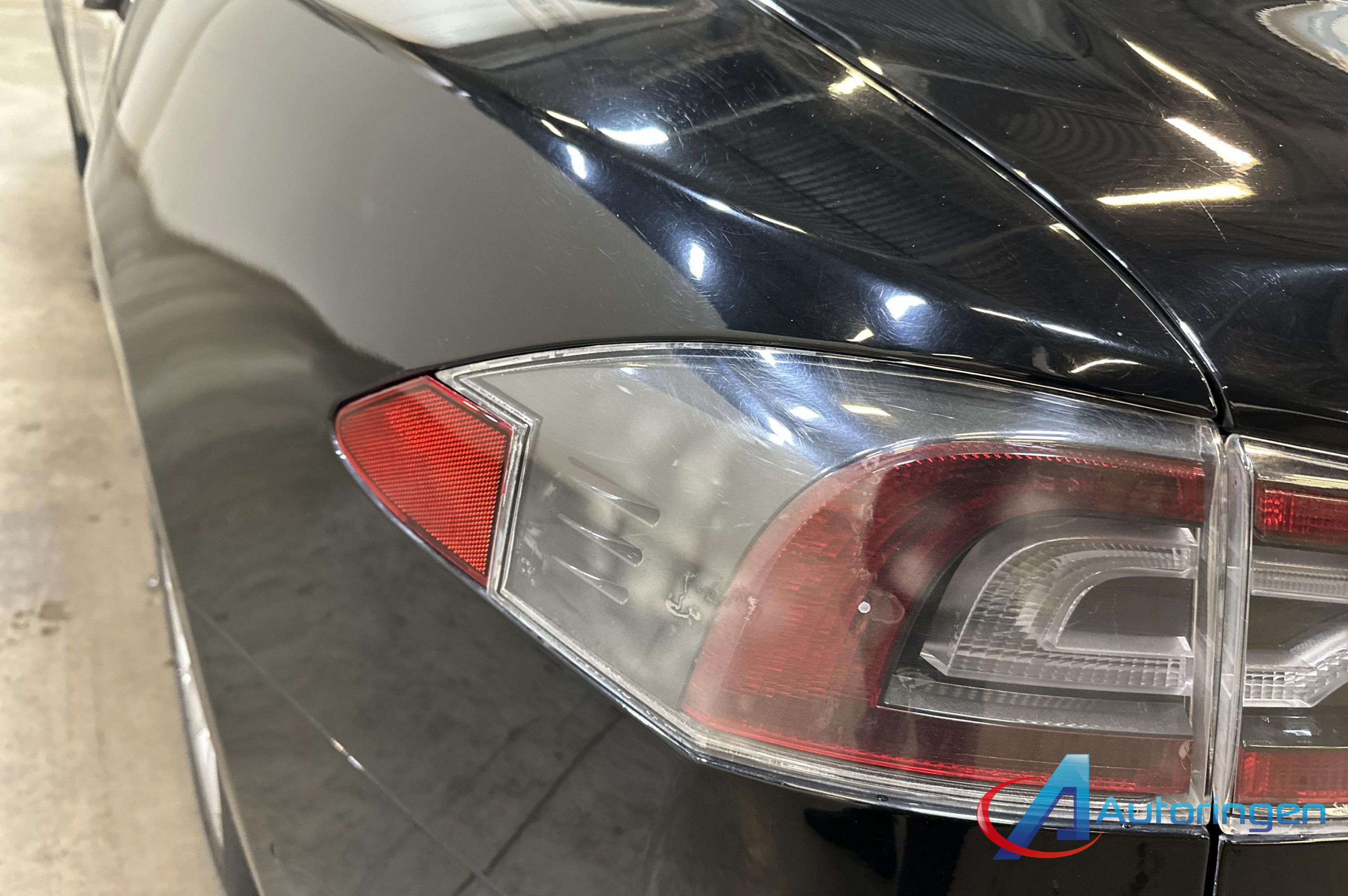 Tesla MODEL S 2017, electric — photo 13 of 21