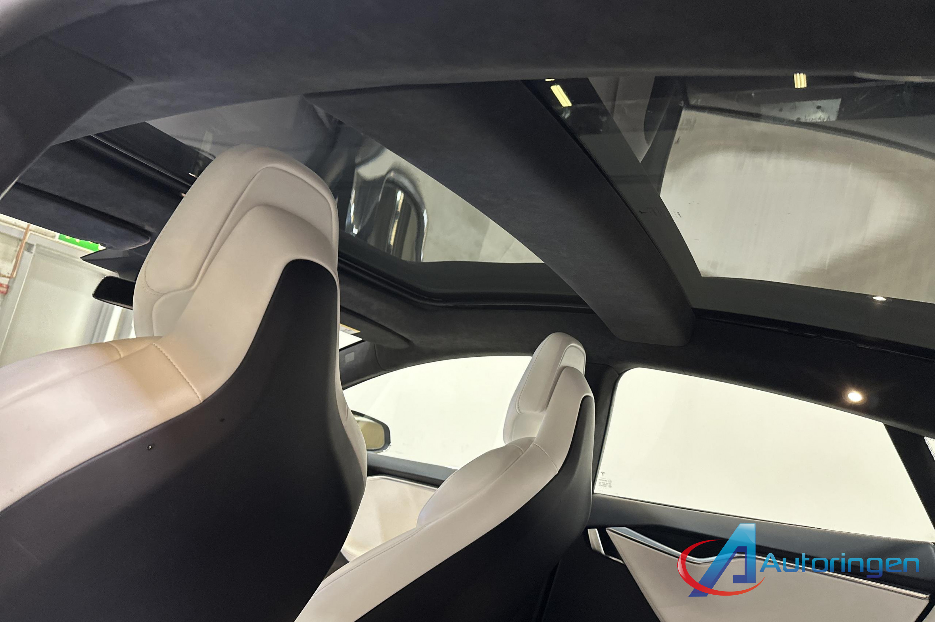 Tesla MODEL S 2017, electric — photo 17 of 21