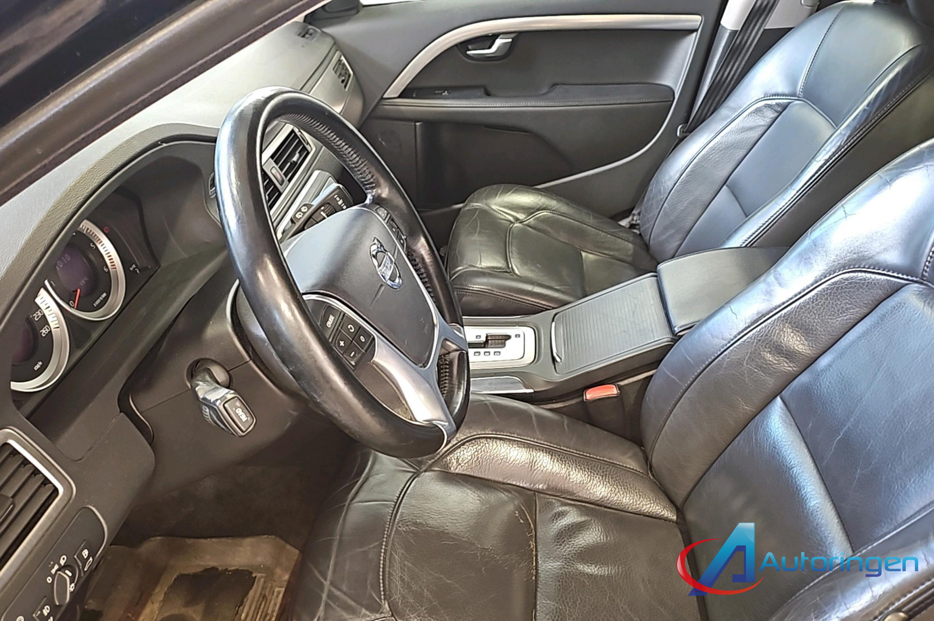 Volvo V70 2011, дизель — фото 9 з 25