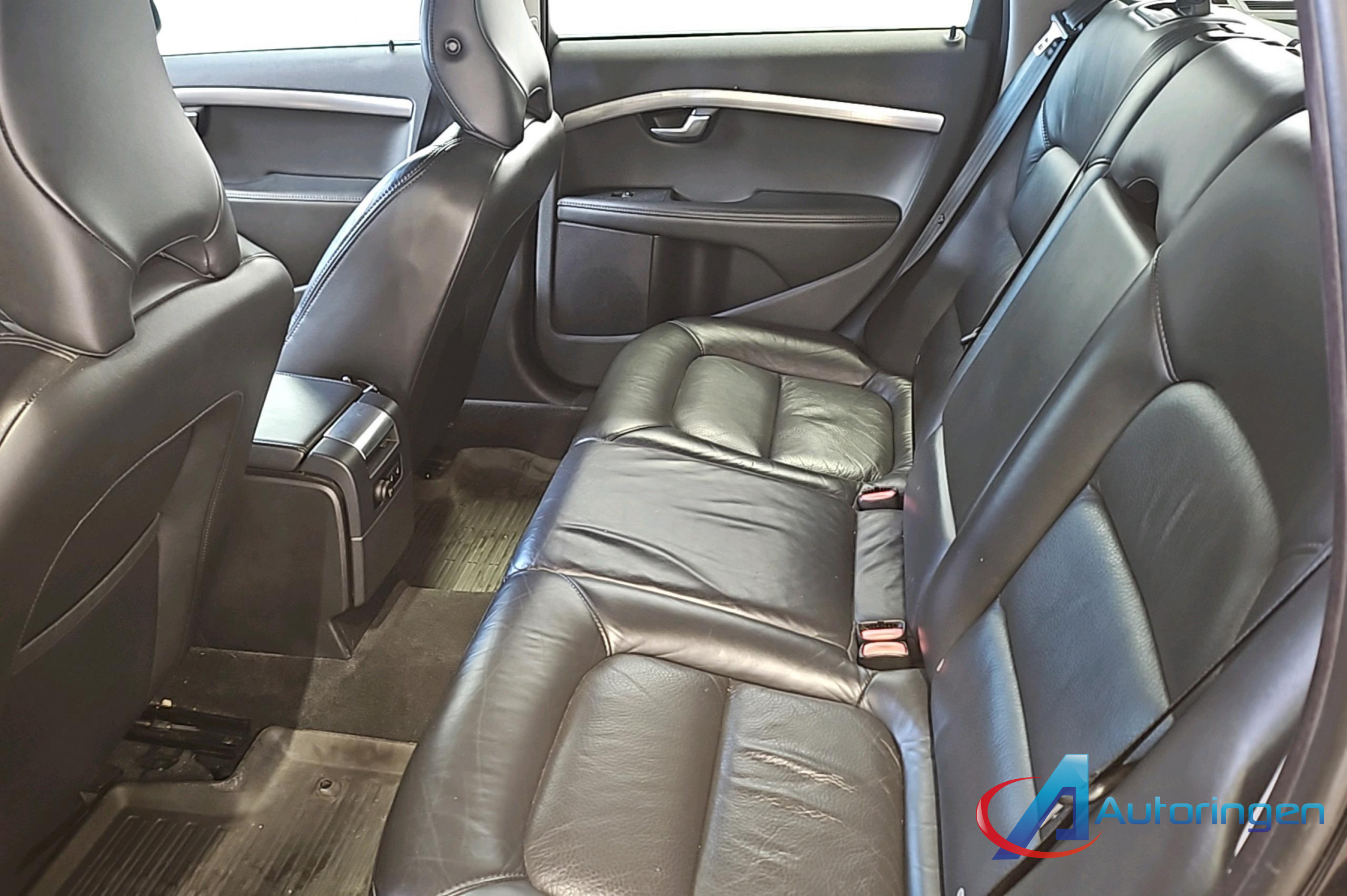 Volvo V70 2011, дизель — фото 10 з 25