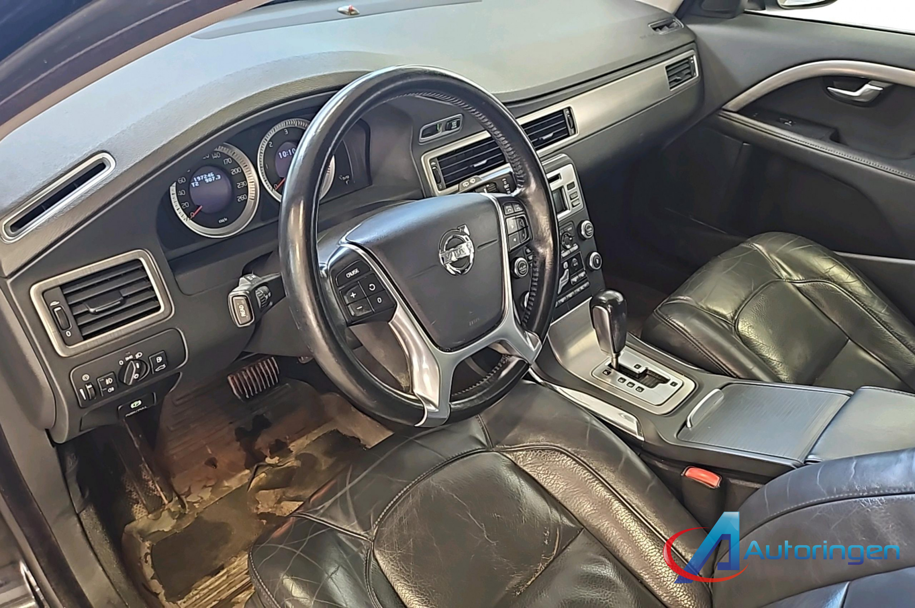 Volvo V70 2011, дизель — фото 11 з 25