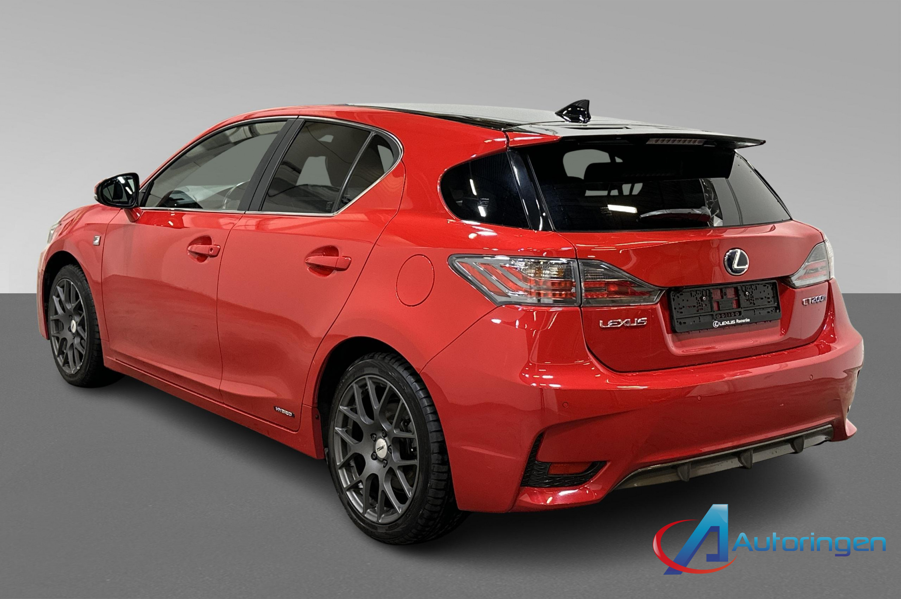 Lexus CT 200h 2016, petrol — photo 4 of 16