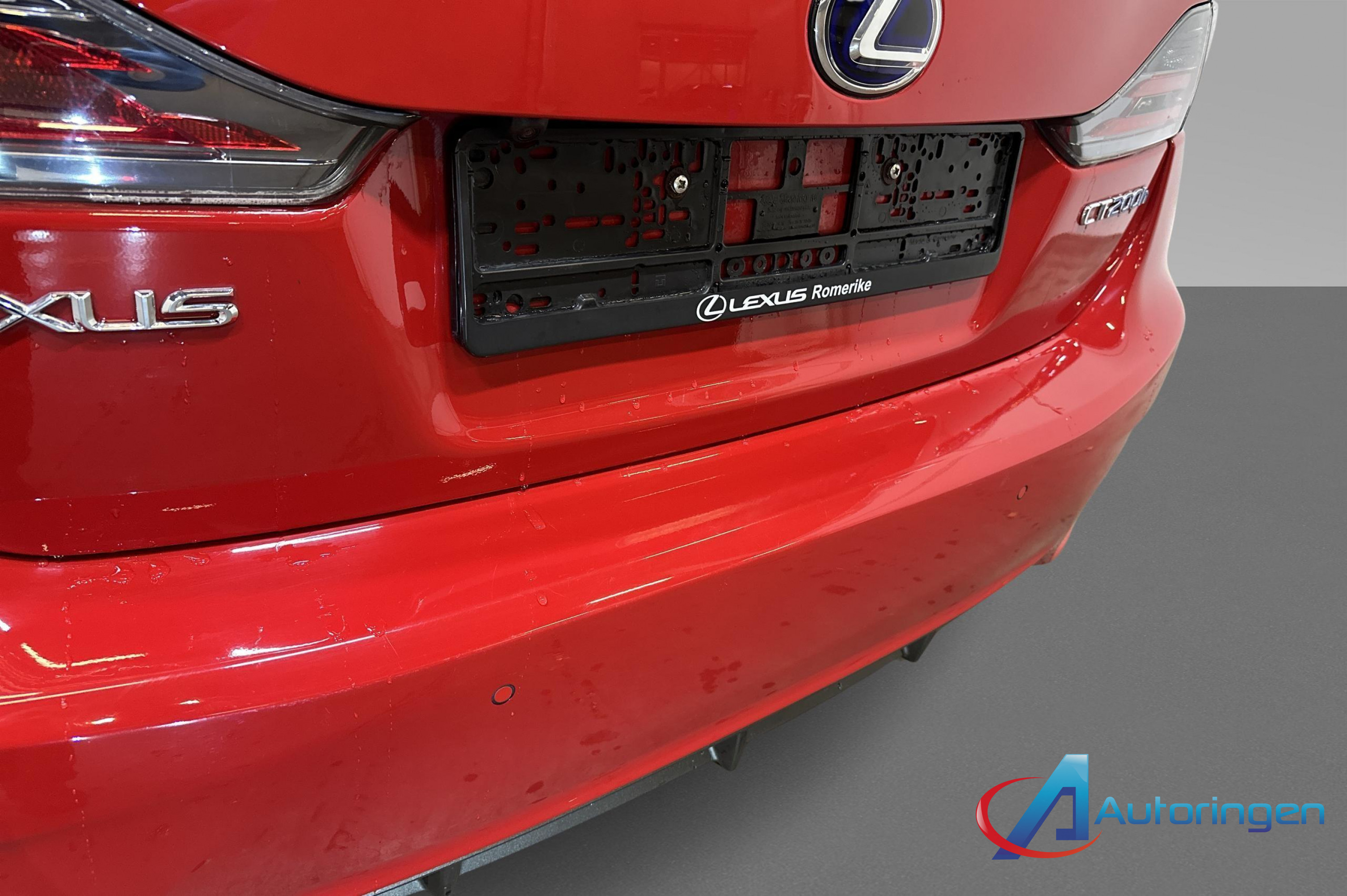 Lexus CT 200h 2016, petrol — photo 12 of 16