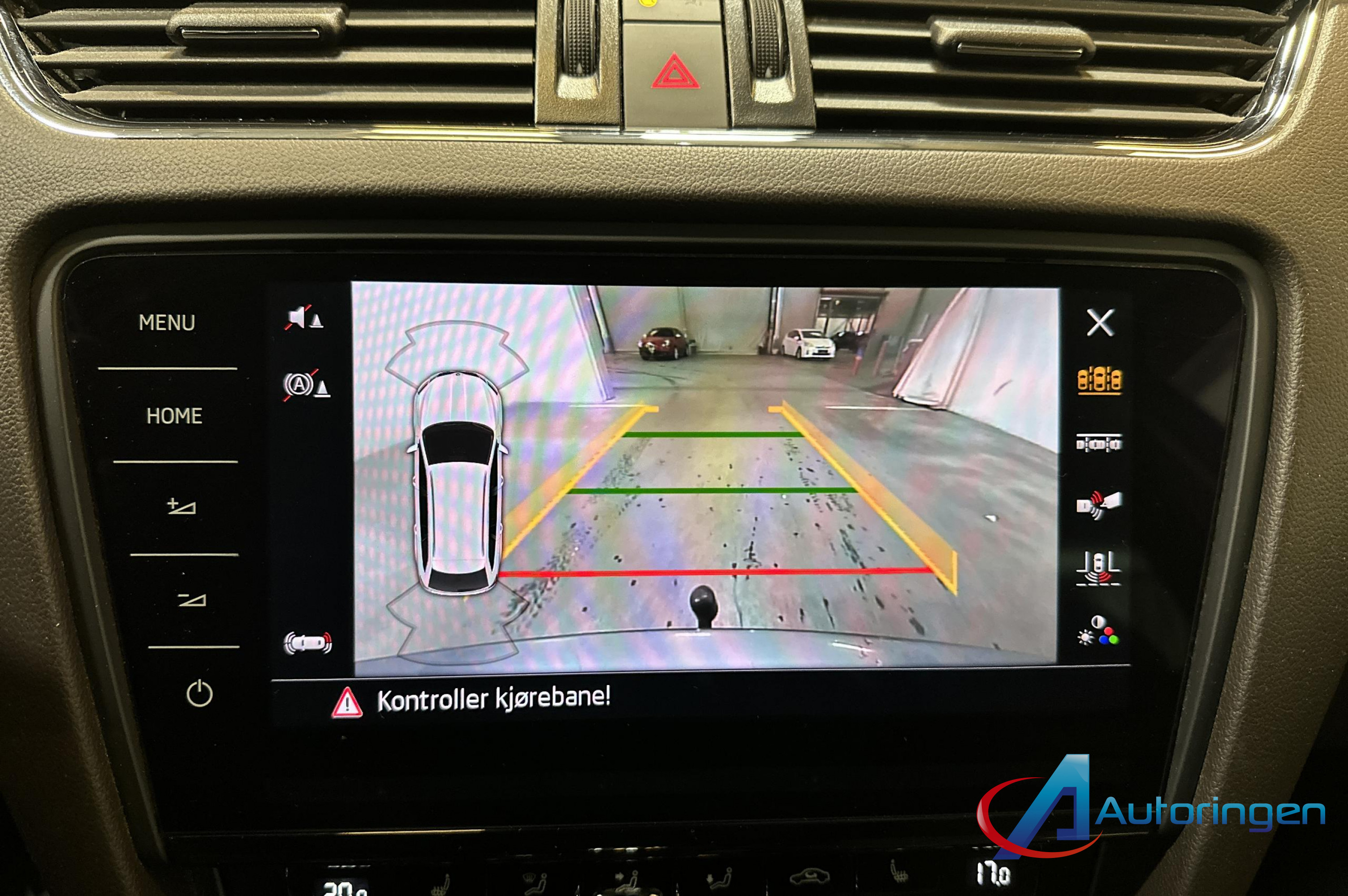 Škoda OCTAVIA 2018, petrol — photo 20 of 21