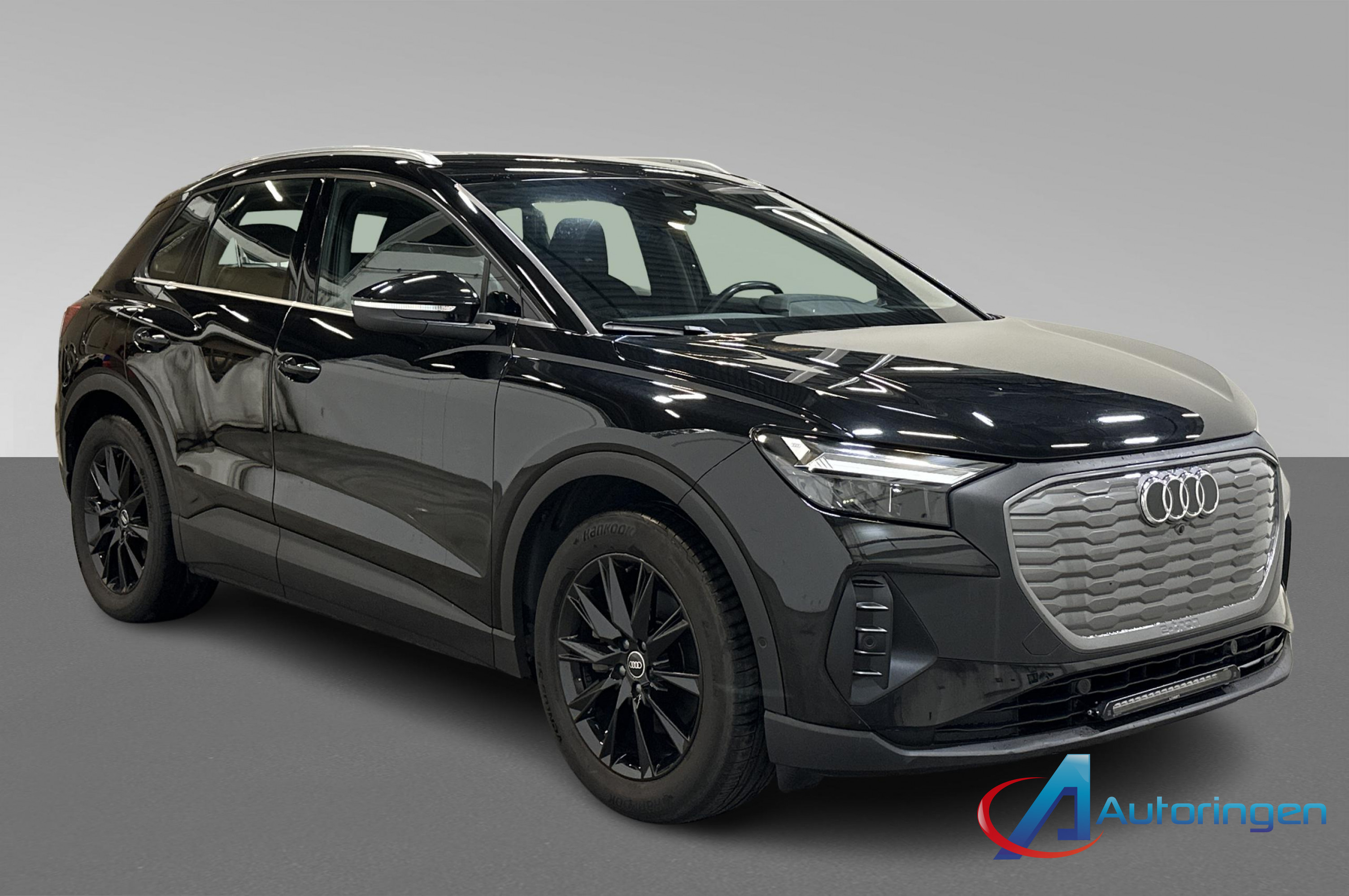 Audi Q4 2023, електро