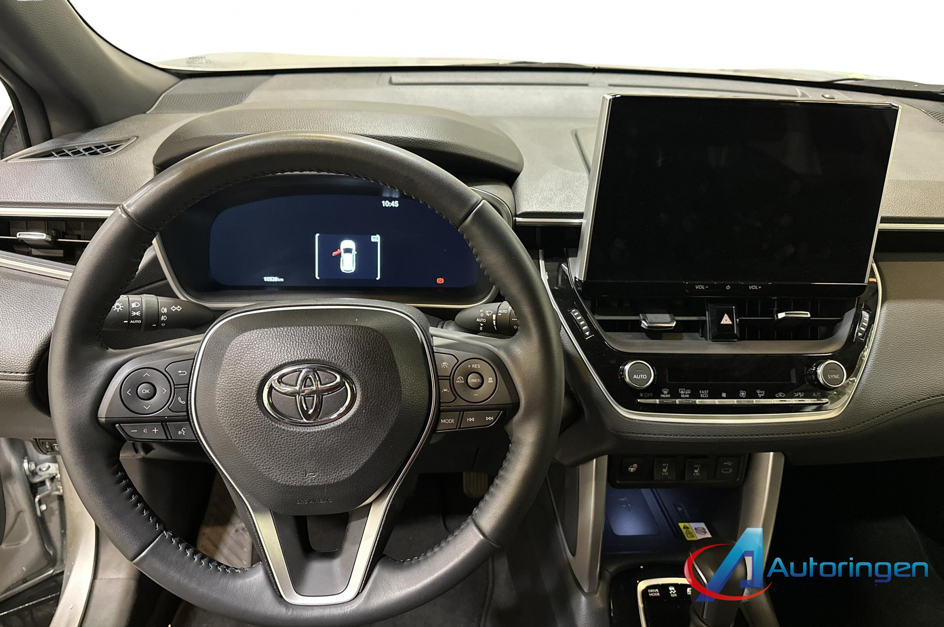 Toyota COROLLA CROSS 2024, бензин — фото 8 из 15