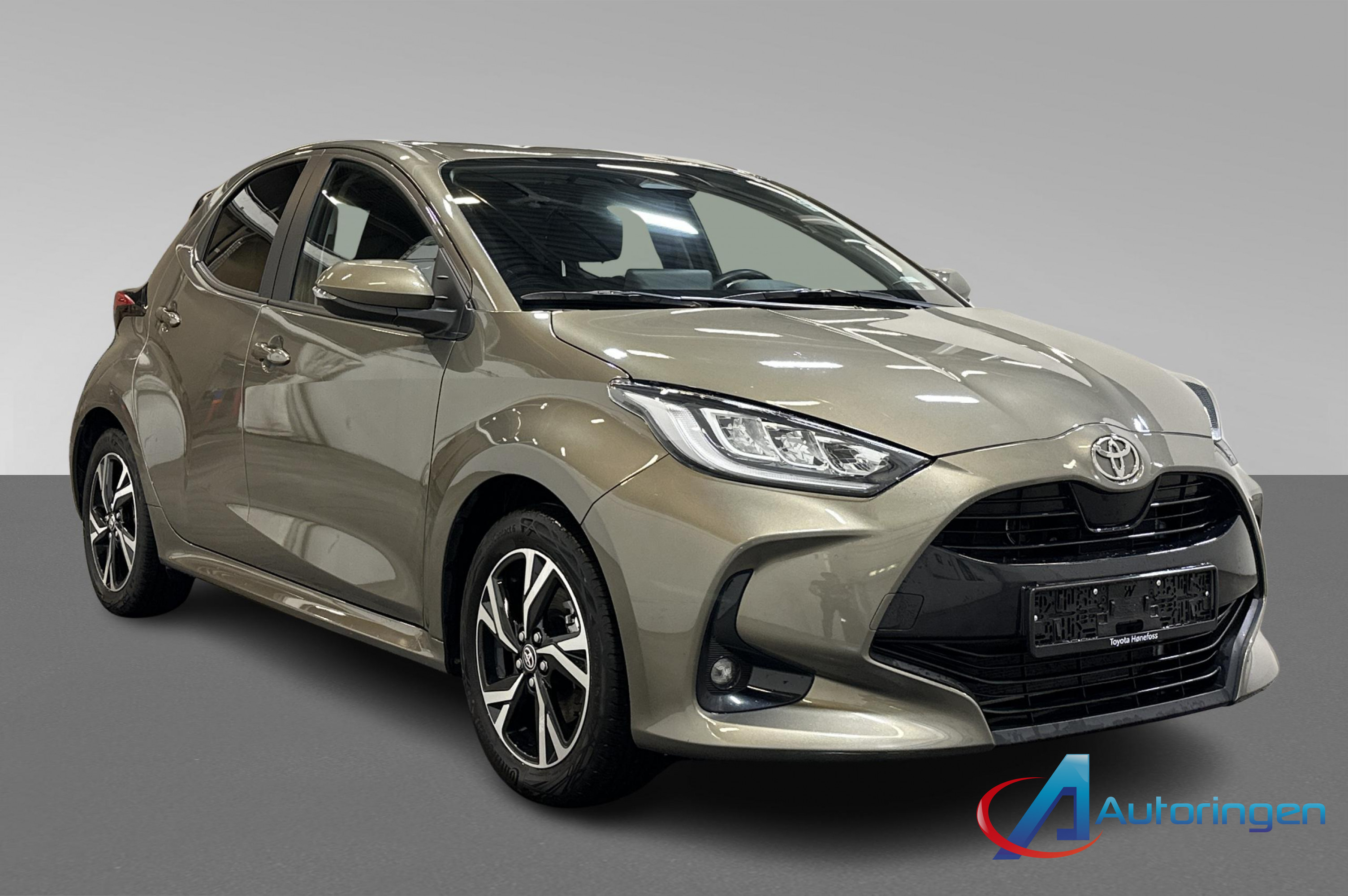 Toyota YARIS 2024, бензин