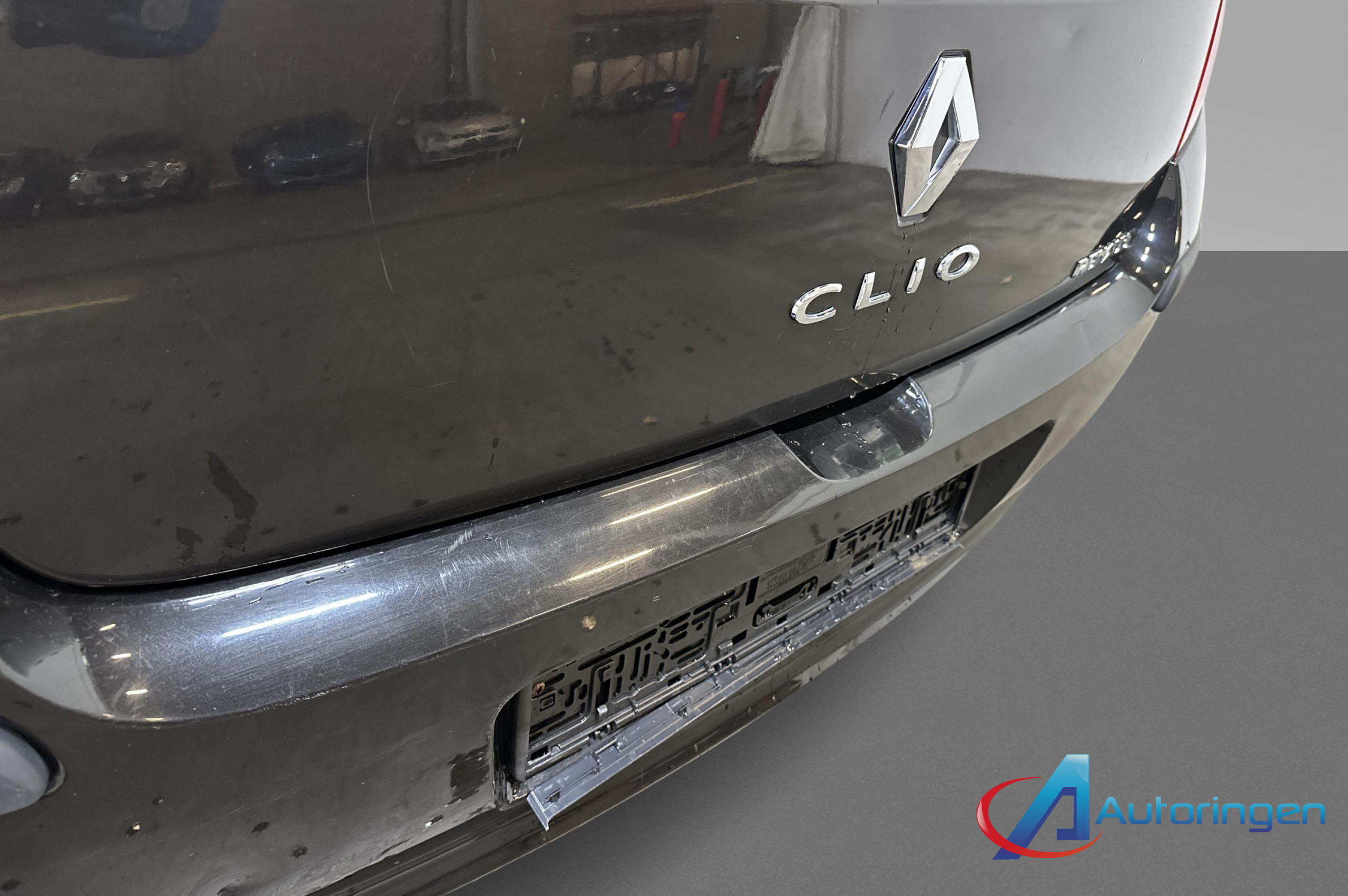 Renault CLIO 2007, бензин — фото 12 из 18