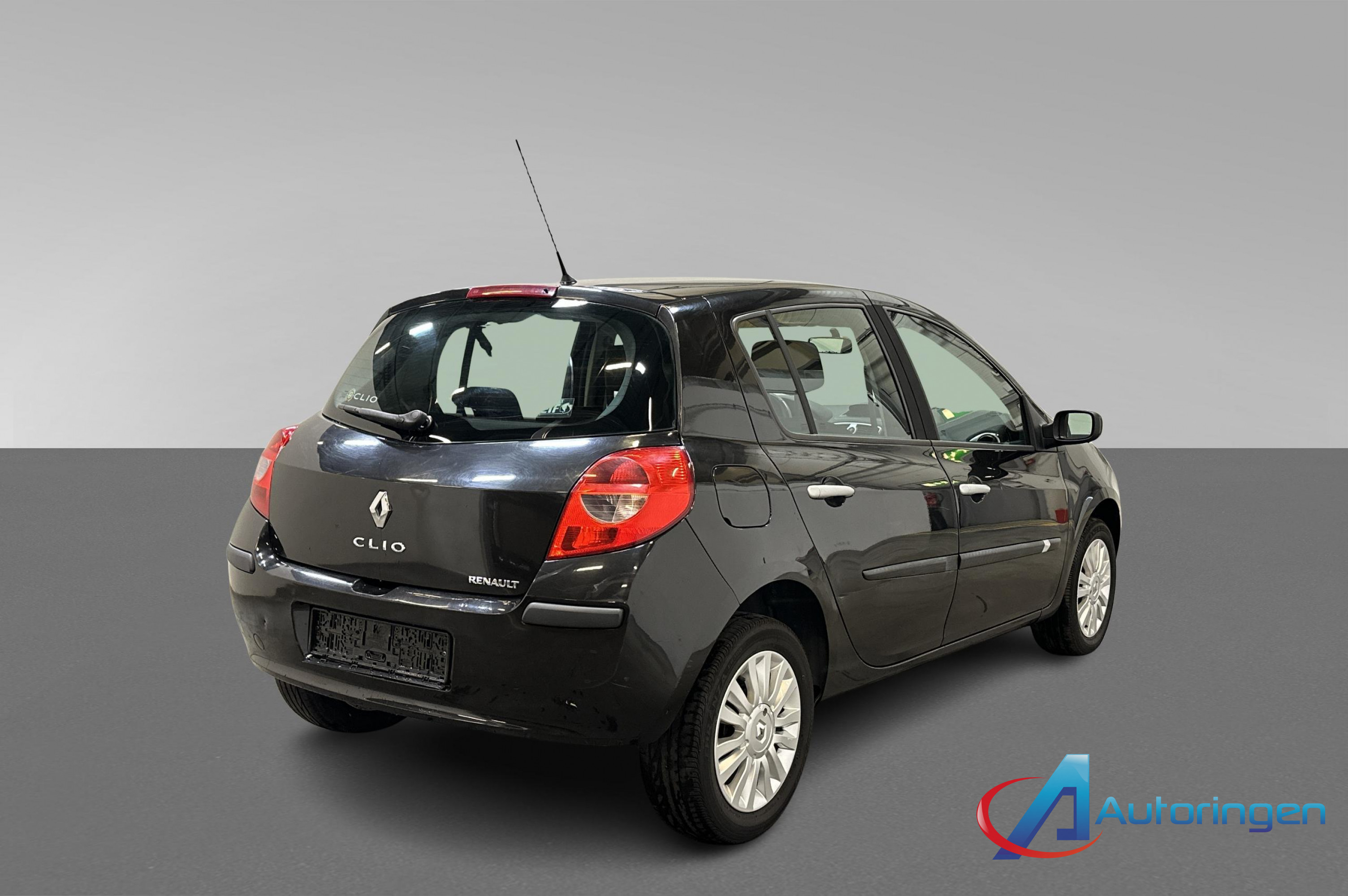 Renault CLIO 2007, бензин — фото 6 из 18