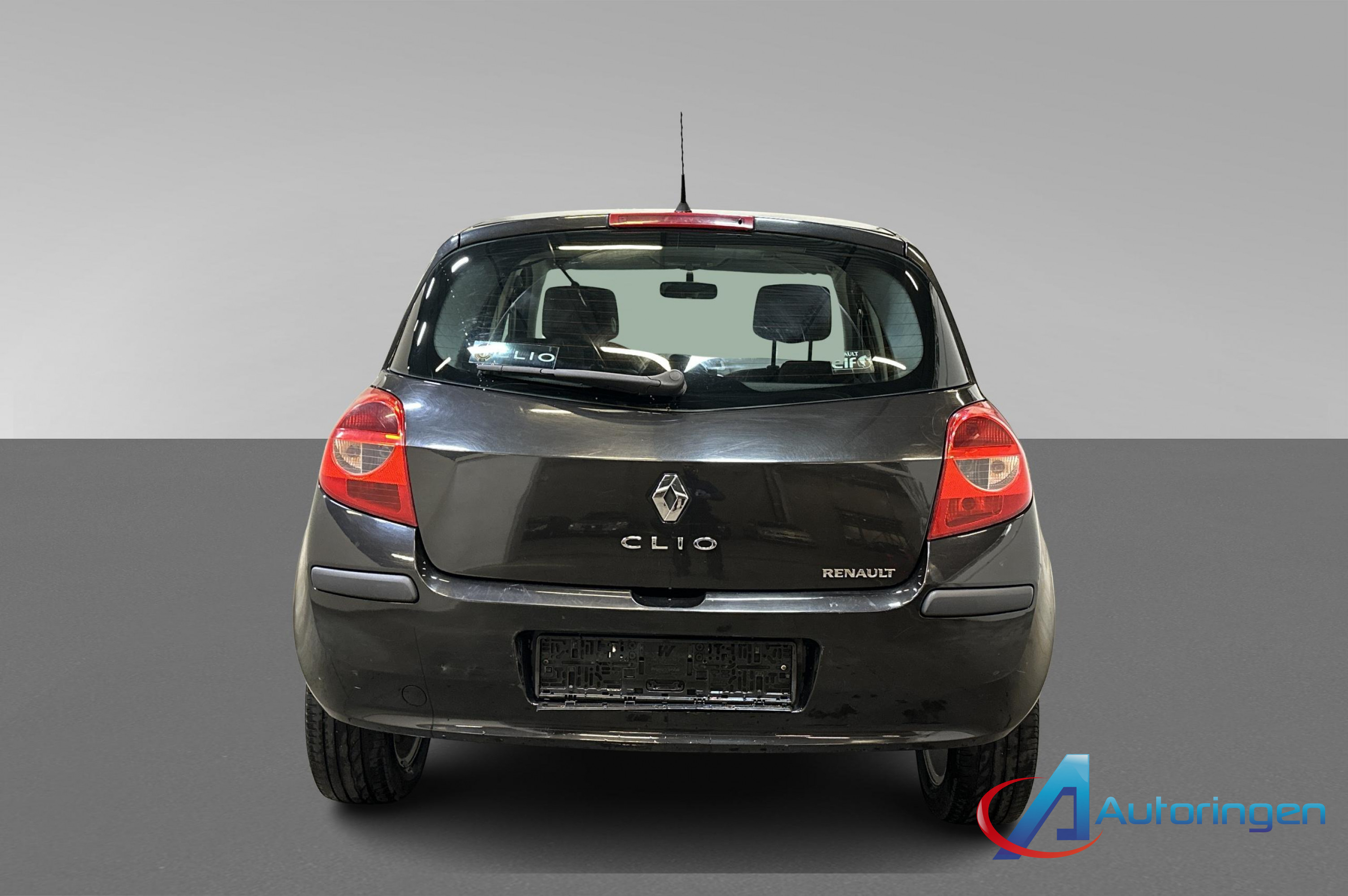 Renault CLIO 2007, бензин — фото 5 из 18