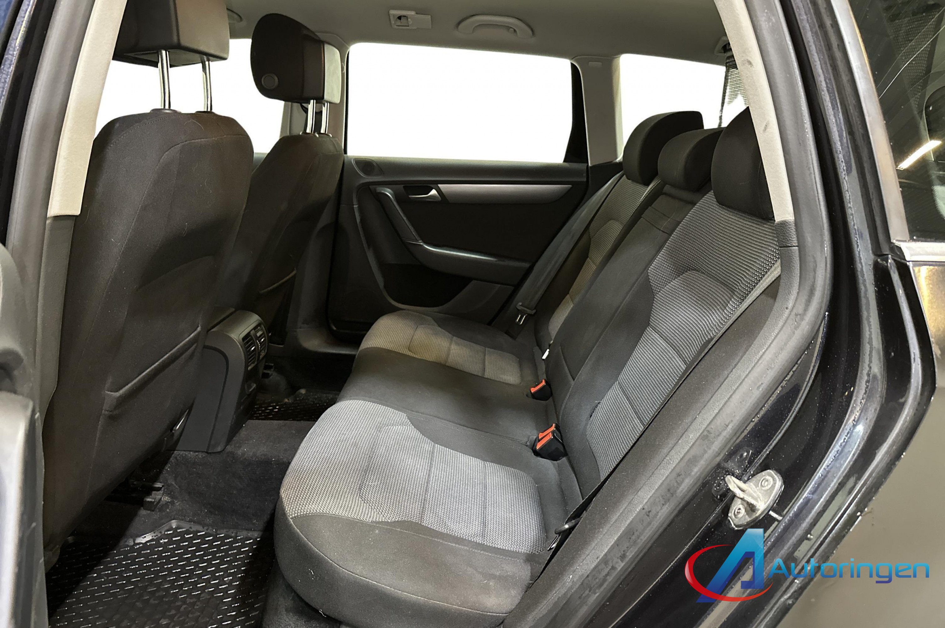 Volkswagen PASSAT 2012, дизель — фото 10 з 19