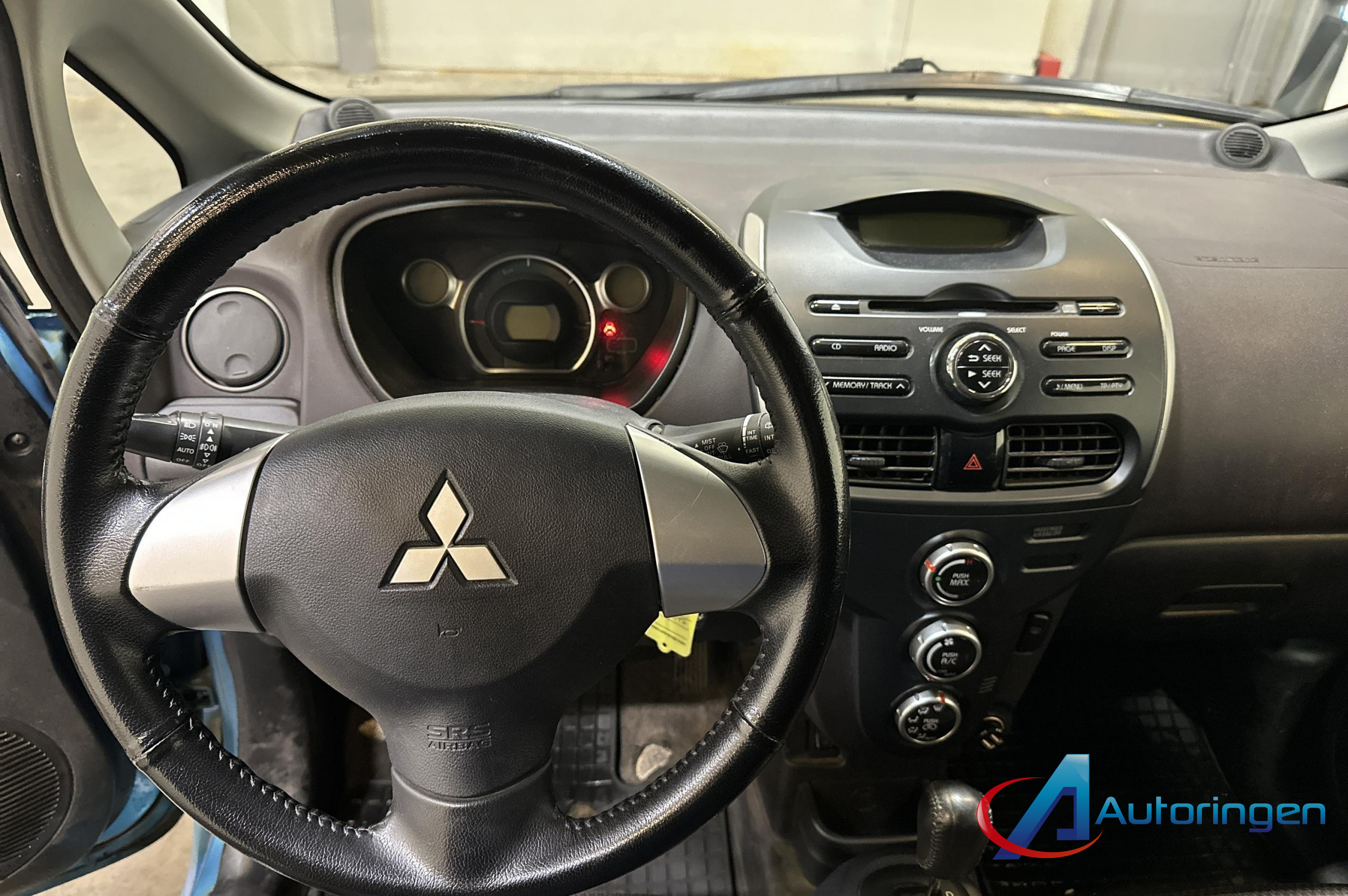 Mitsubishi i-MIEV 2015, электро — фото 8 из 24