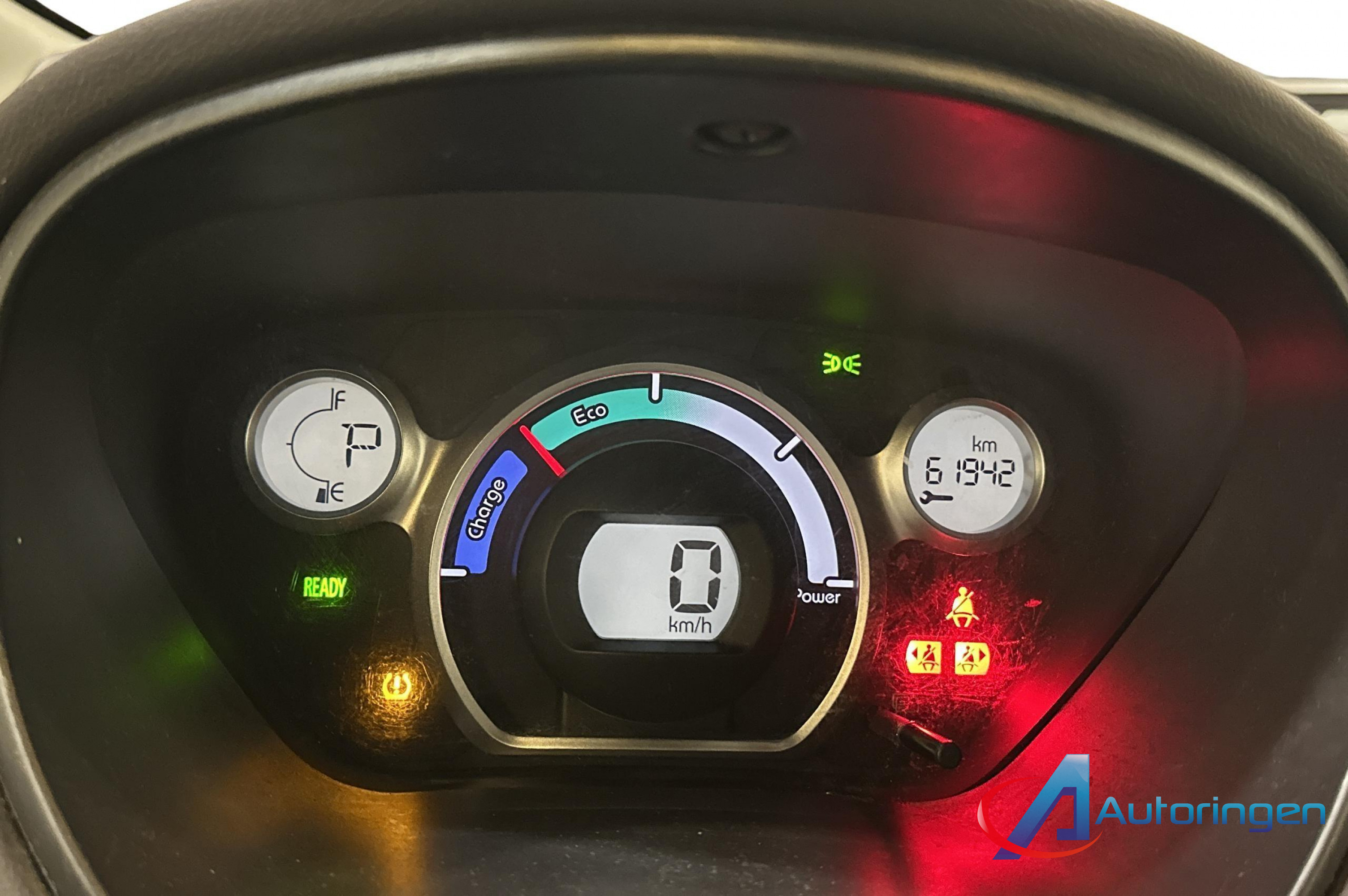 Mitsubishi i-MIEV 2015, электро — фото 7 из 24