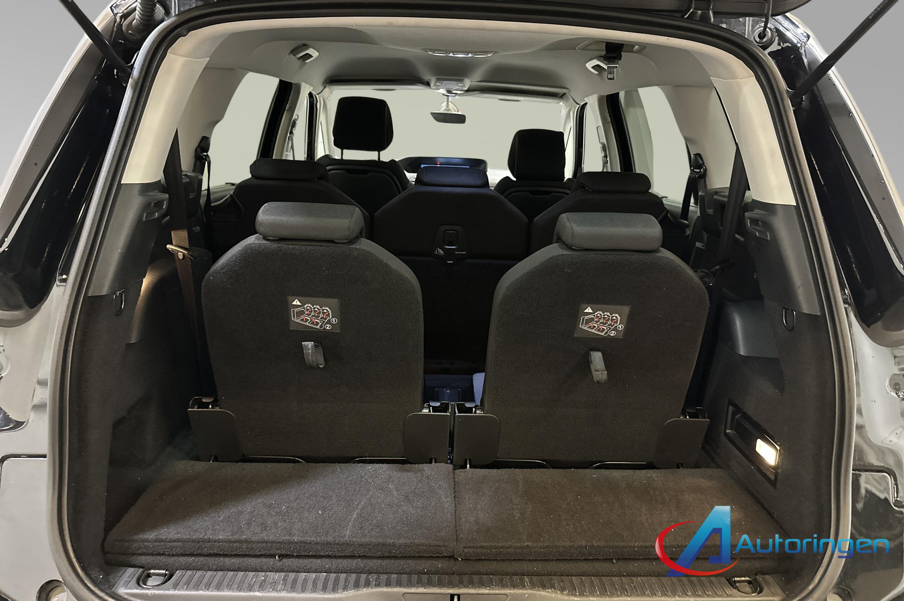 Citroën C4 GRAND PICASSO 2015, бензин — фото 12 з 20