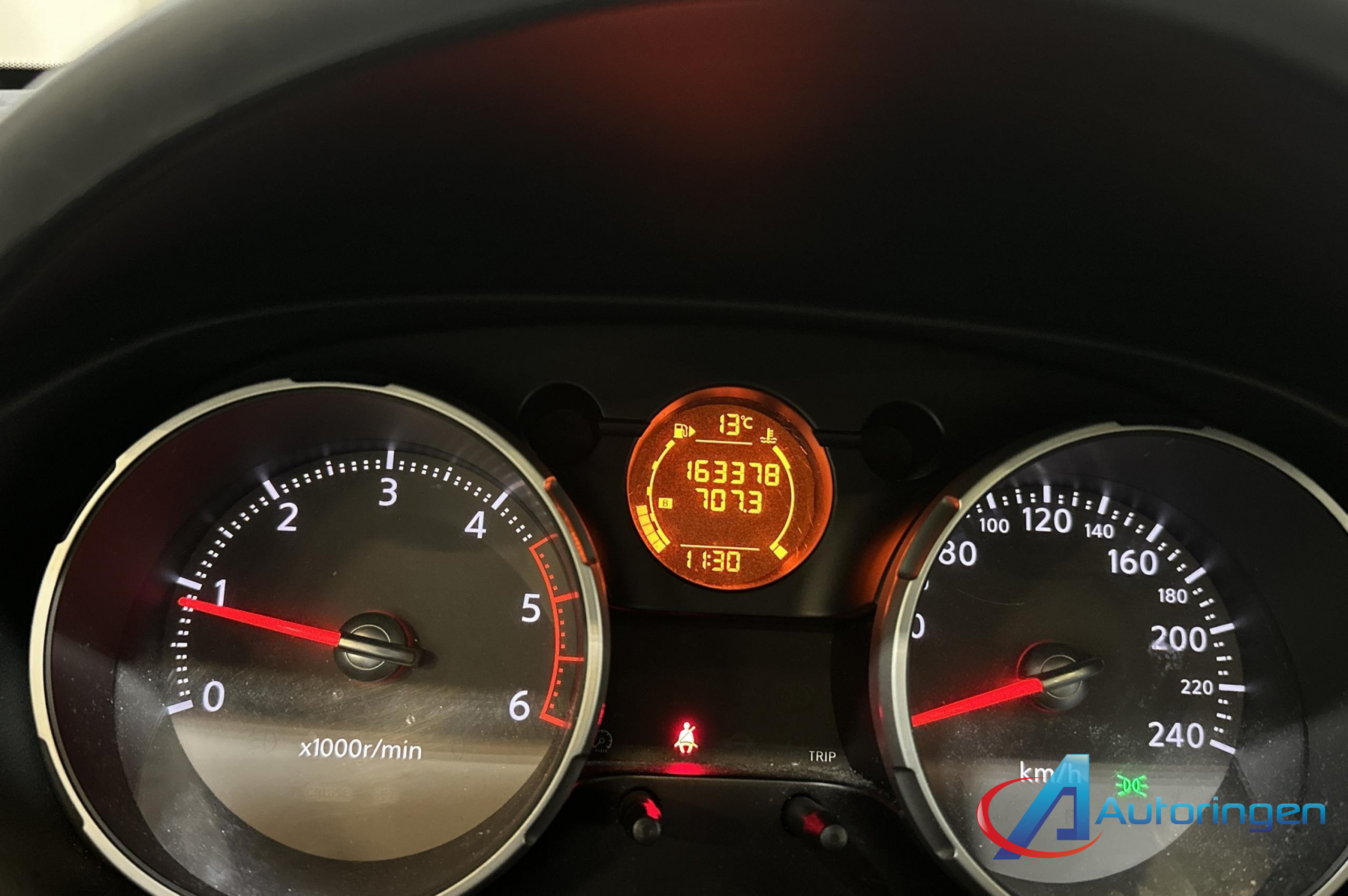 Nissan QASHQAI 2009, diesel — photo 7 of 19