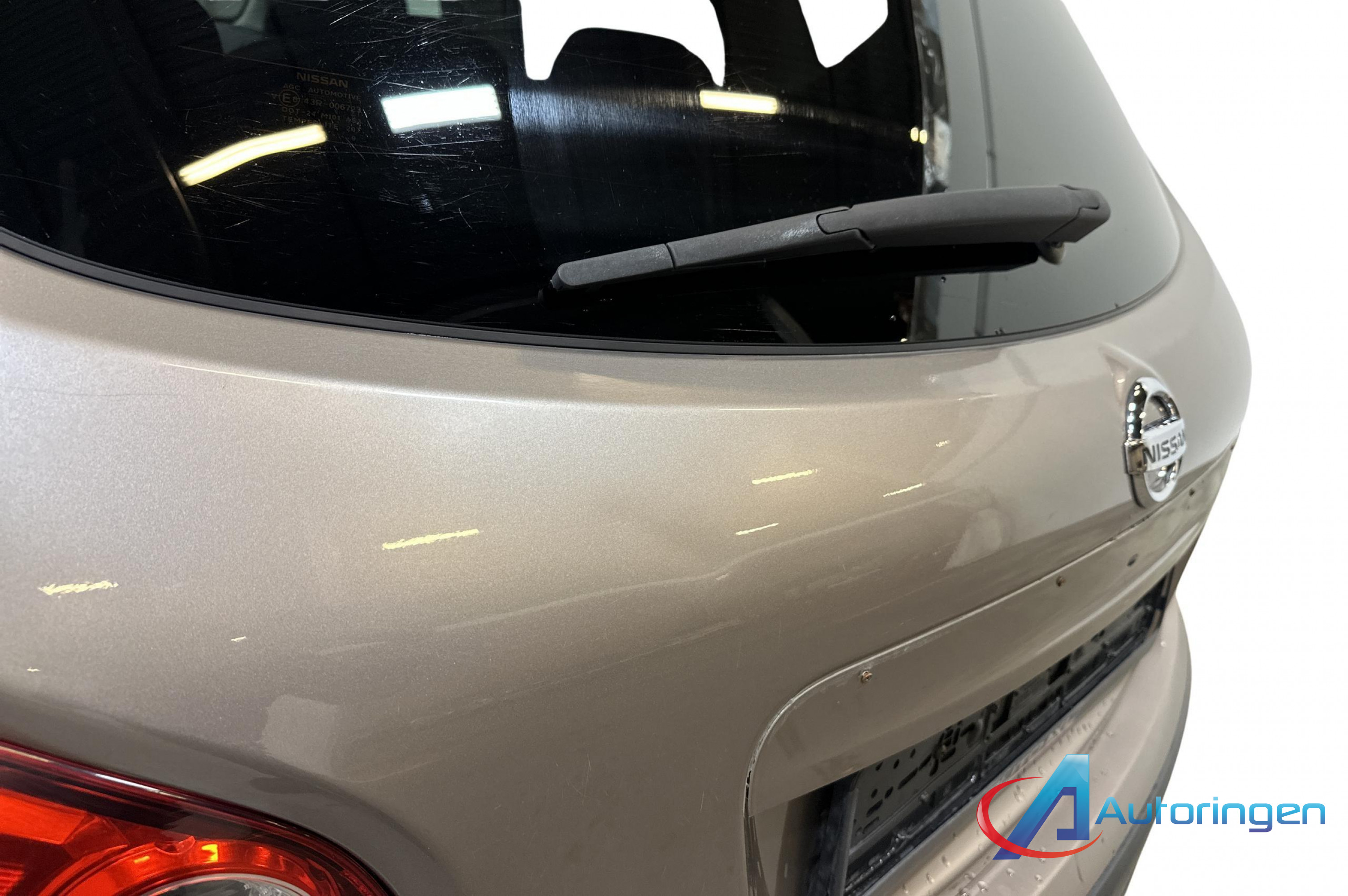 Nissan QASHQAI 2009, diesel — photo 14 of 19