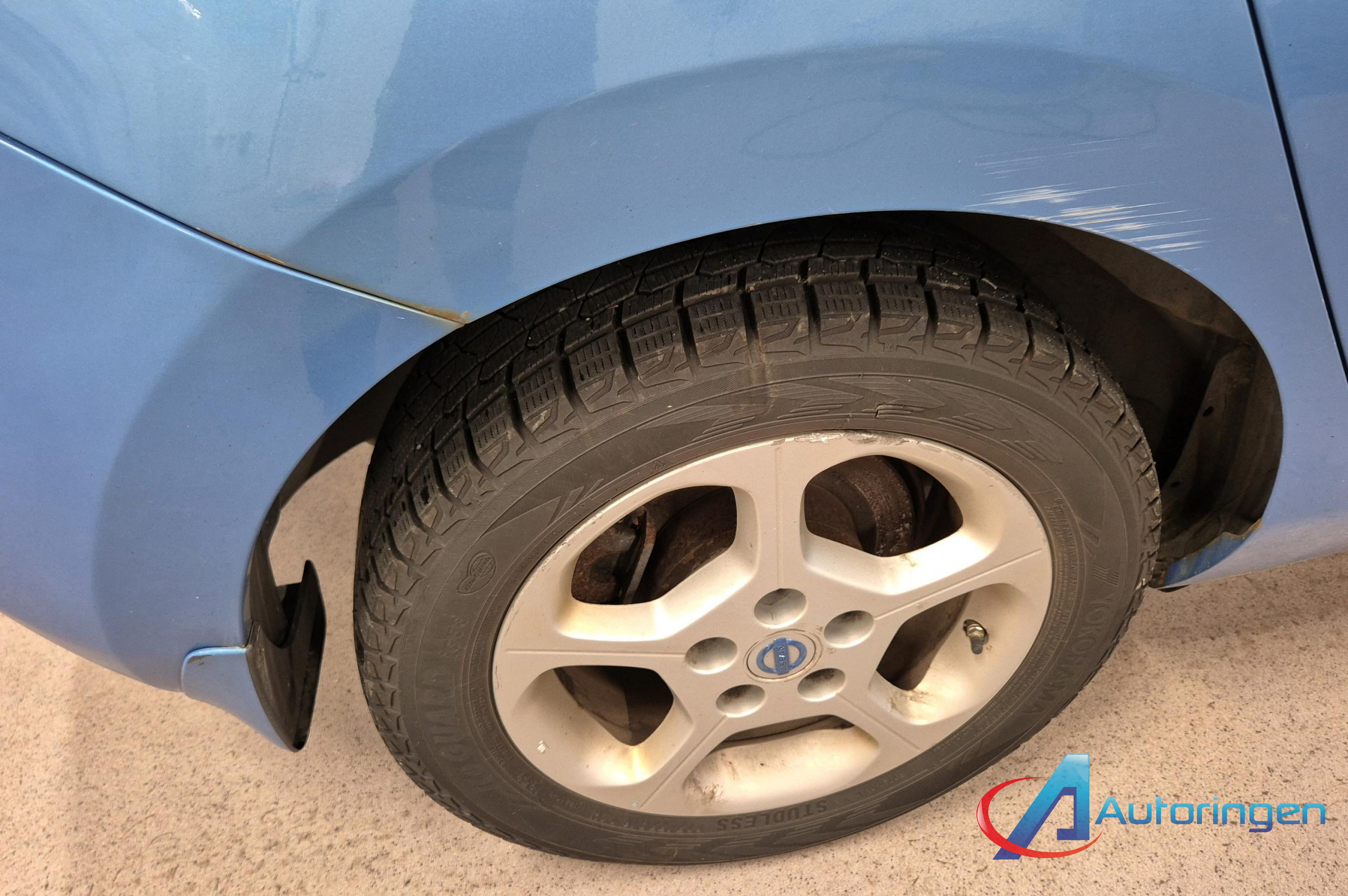 Nissan LEAF 2012, электро — фото 13 из 19