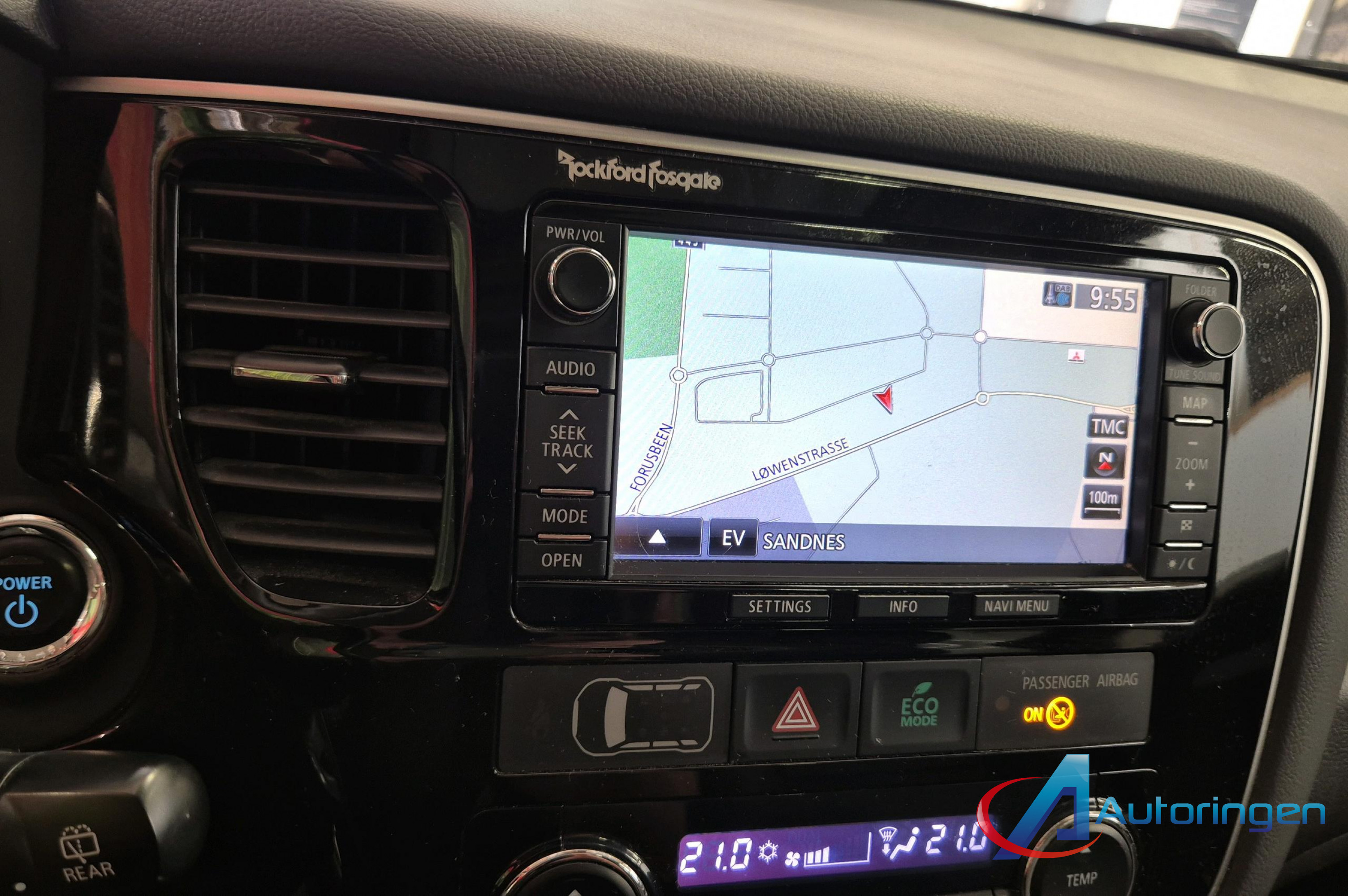 Mitsubishi OUTLANDER 2014, petrol — photo 20 of 21
