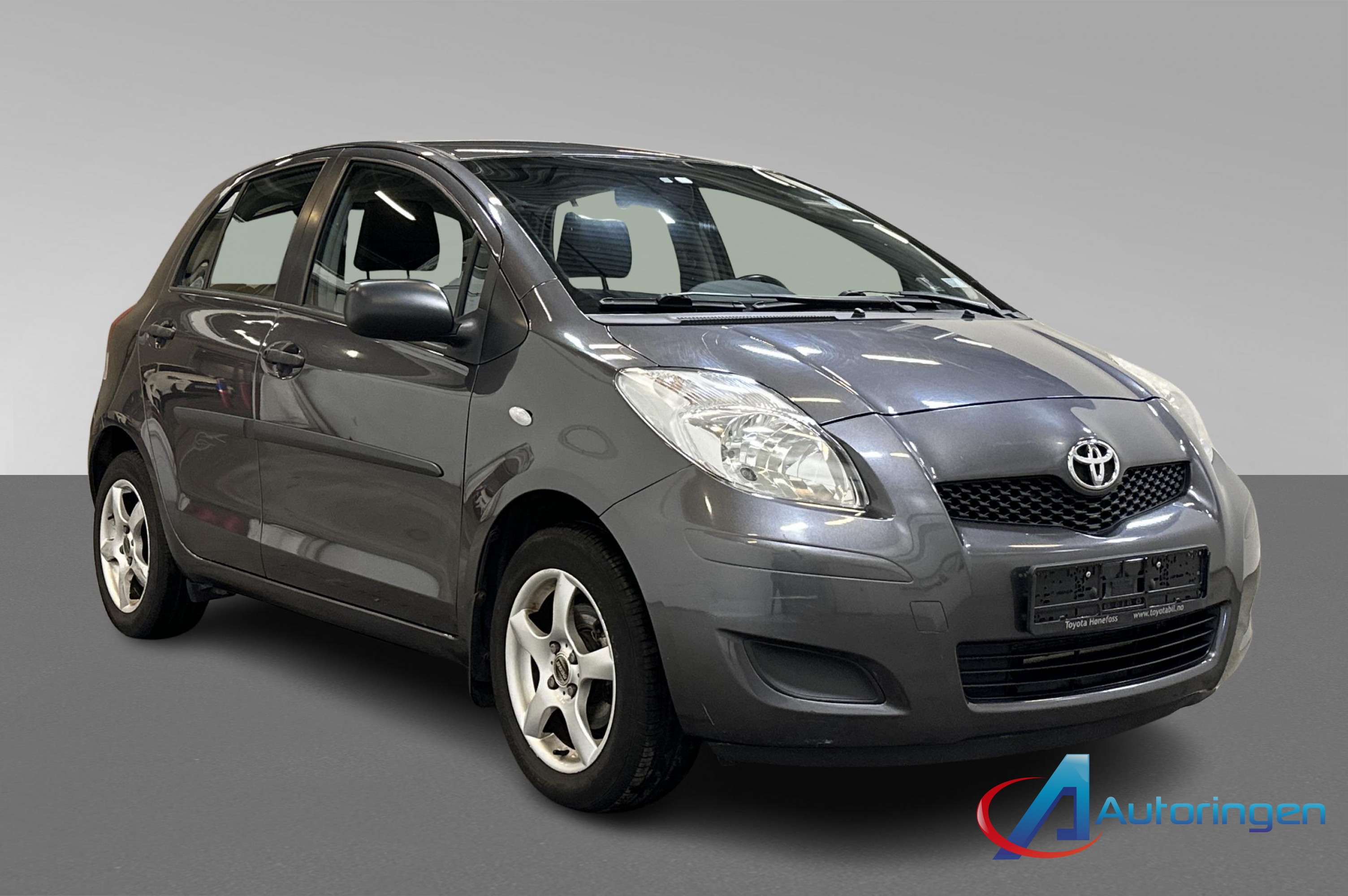Toyota YARIS 2009, бензин