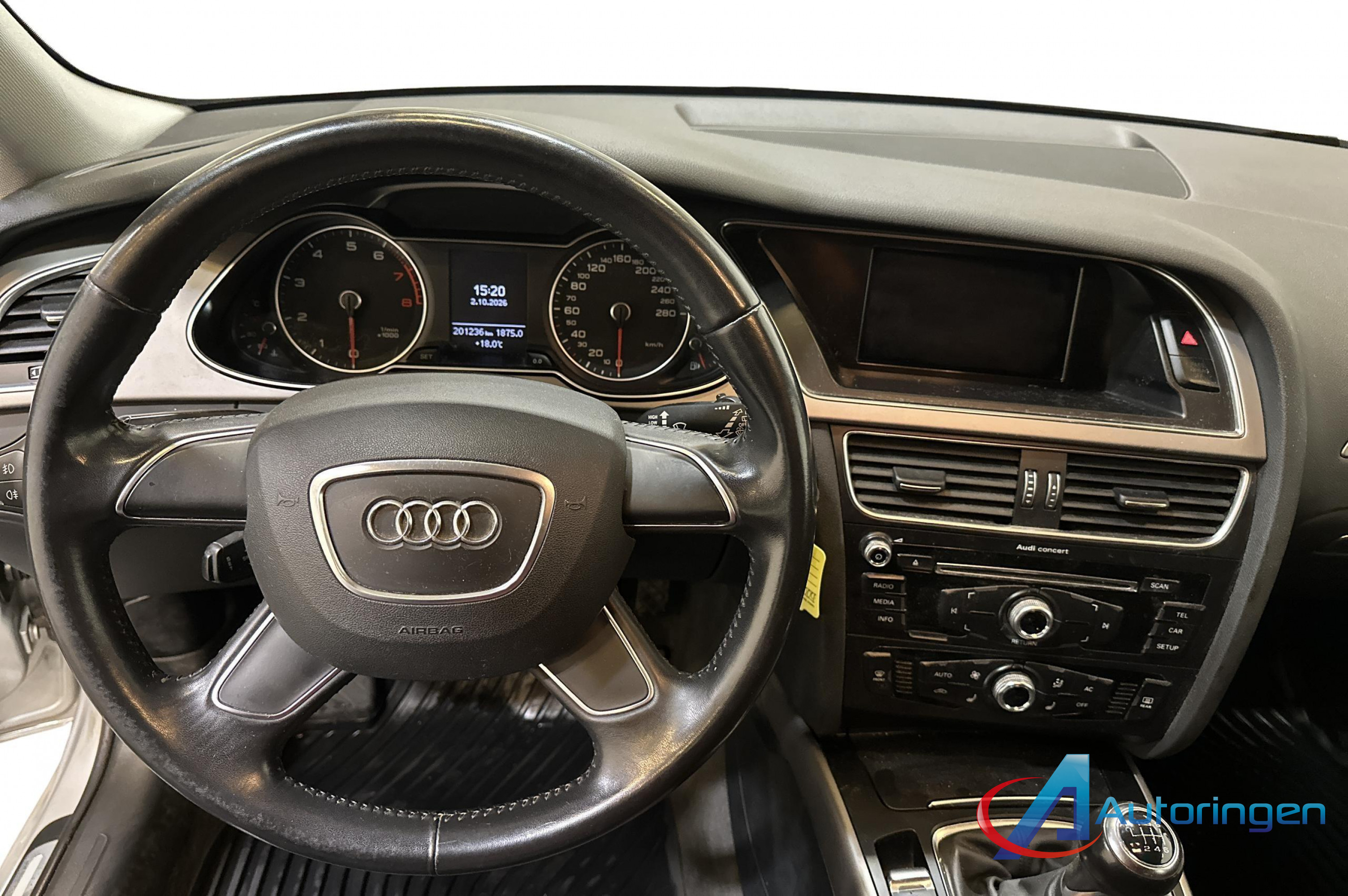 Audi A4 2014, бензин — фото 8 з 18