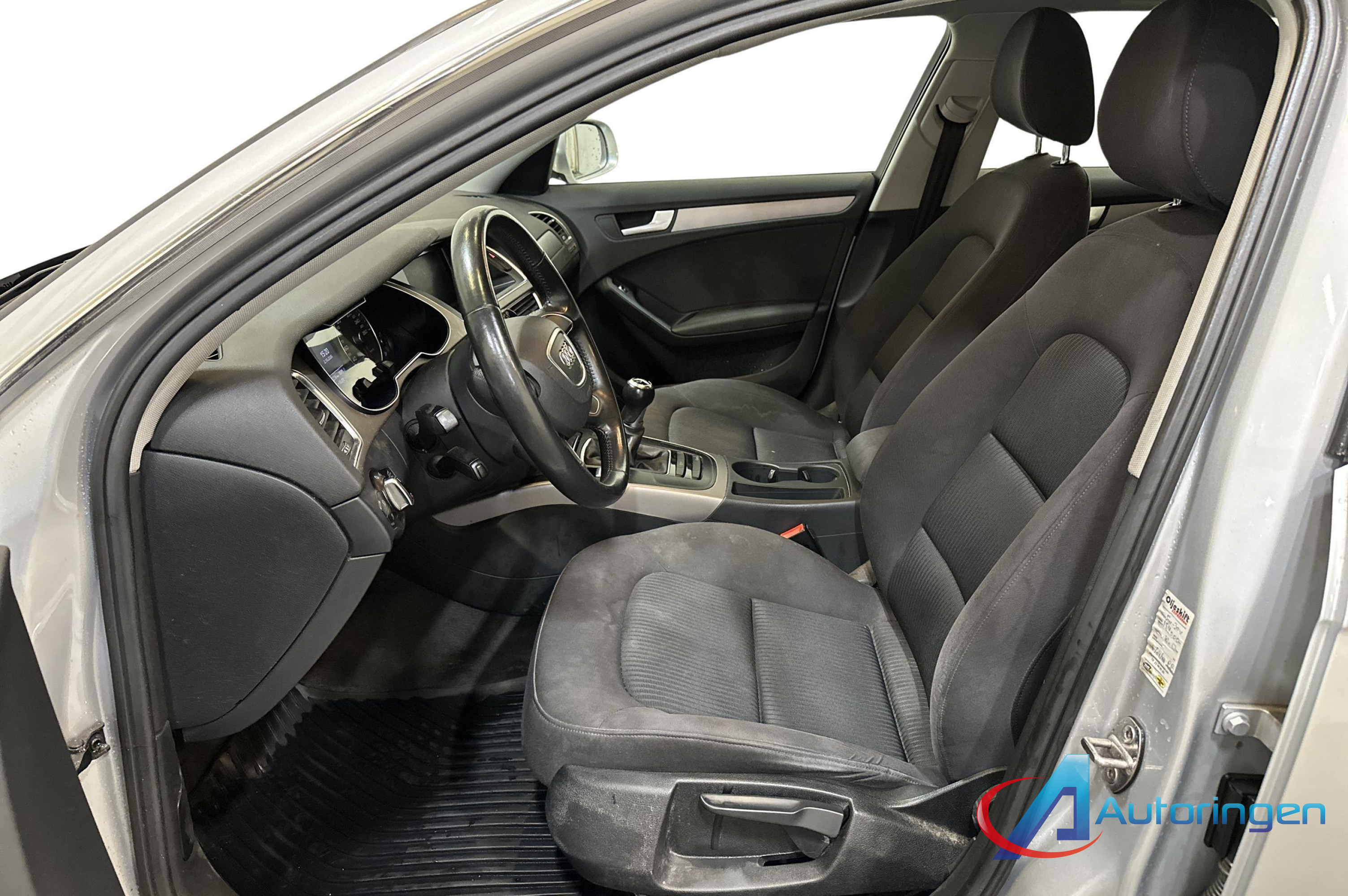 Audi A4 2014, бензин — фото 9 з 18