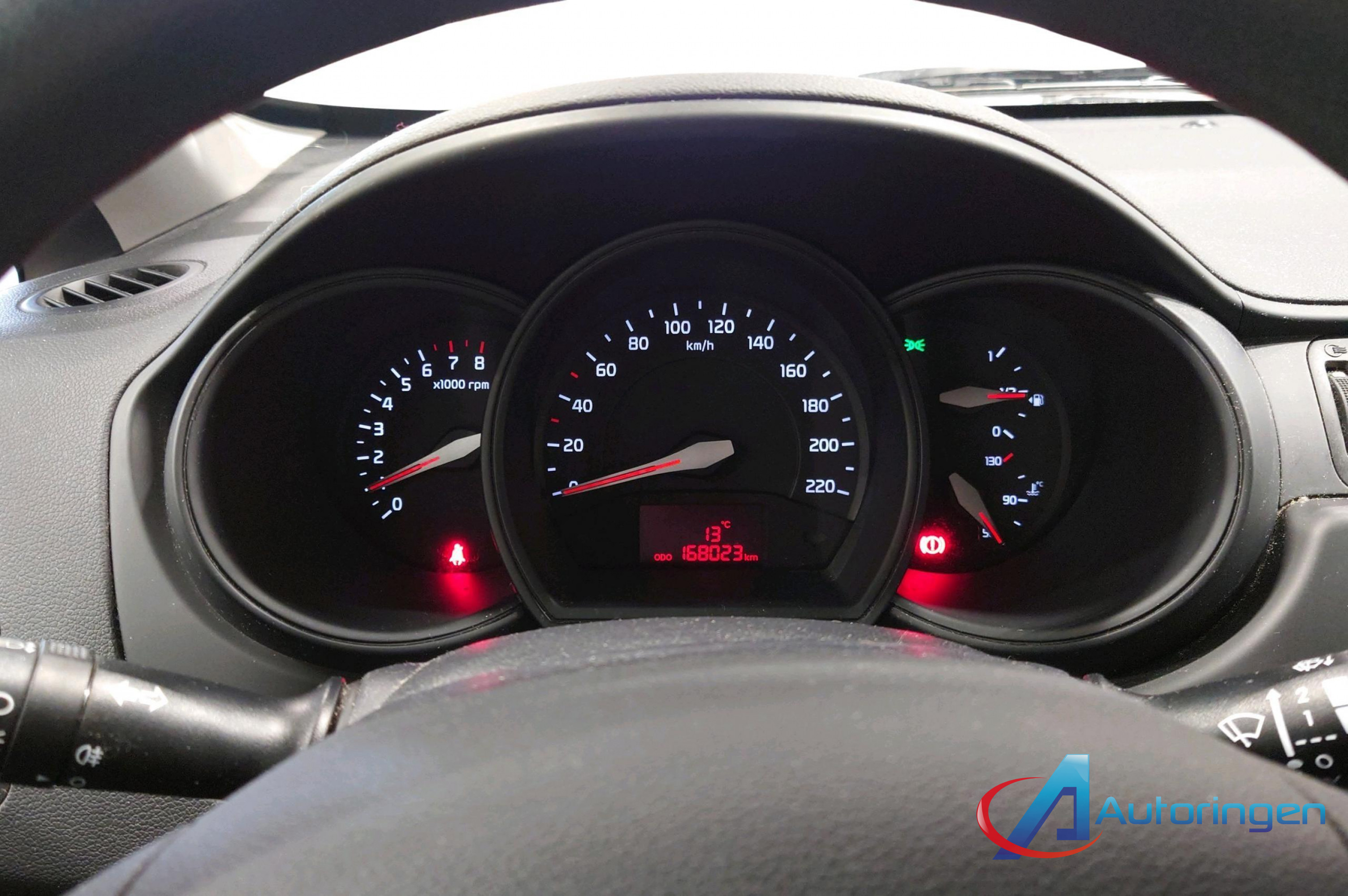 Kia Rio 2014, бензин — фото 7 из 23