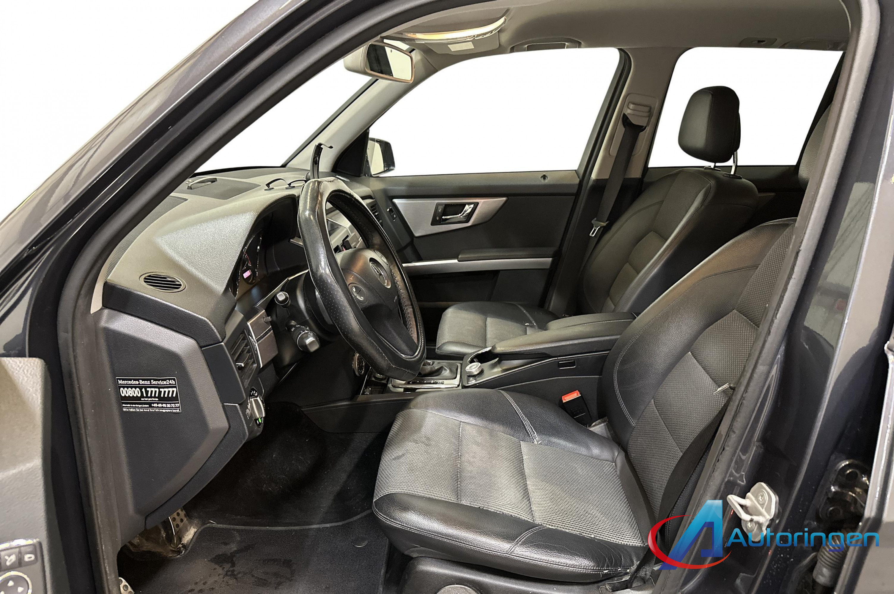 Mercedes-Benz GLK 2009, diesel — photo 9 of 19