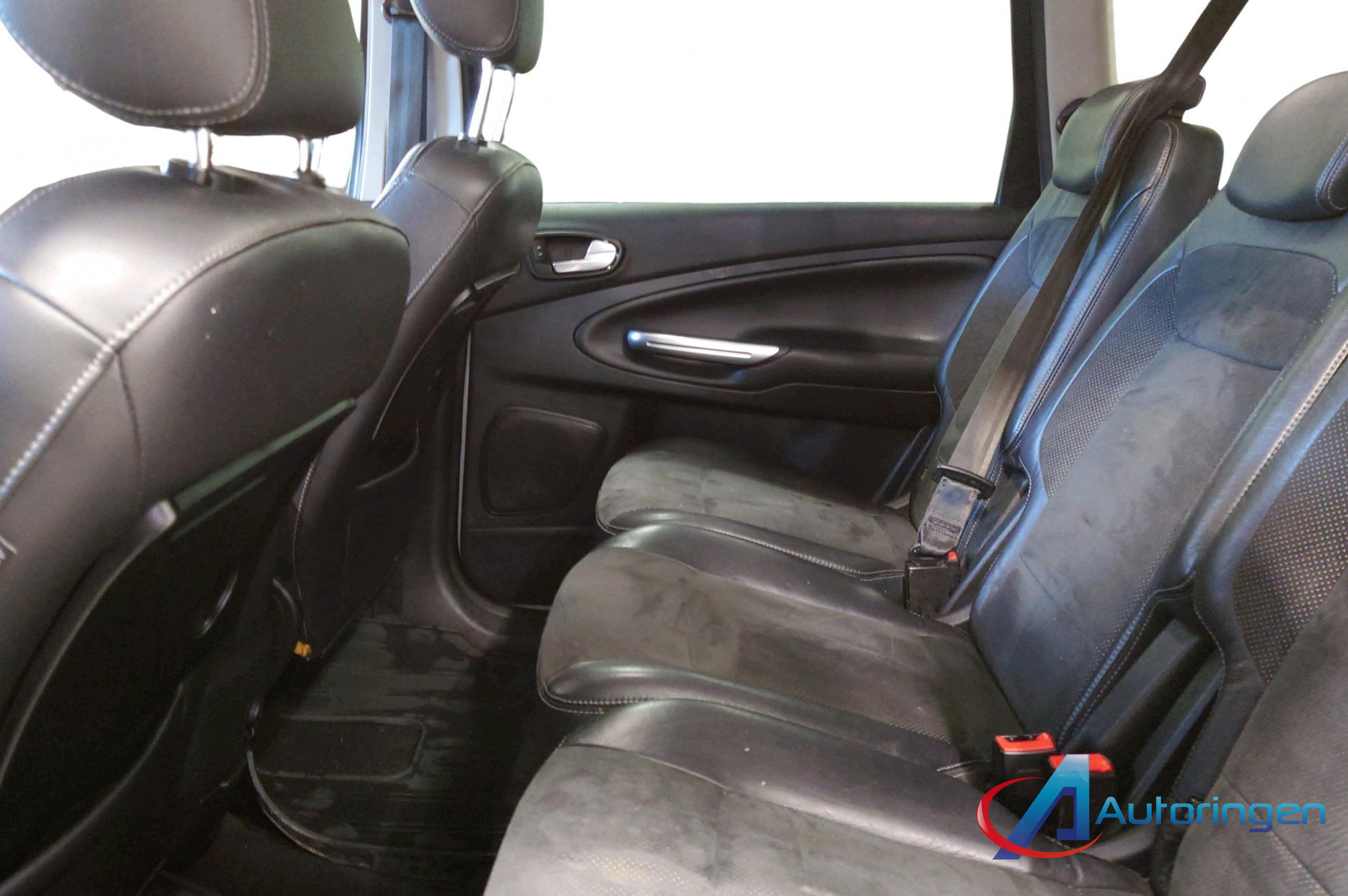 Ford S-MAX 2010, дизель — фото 10 из 14