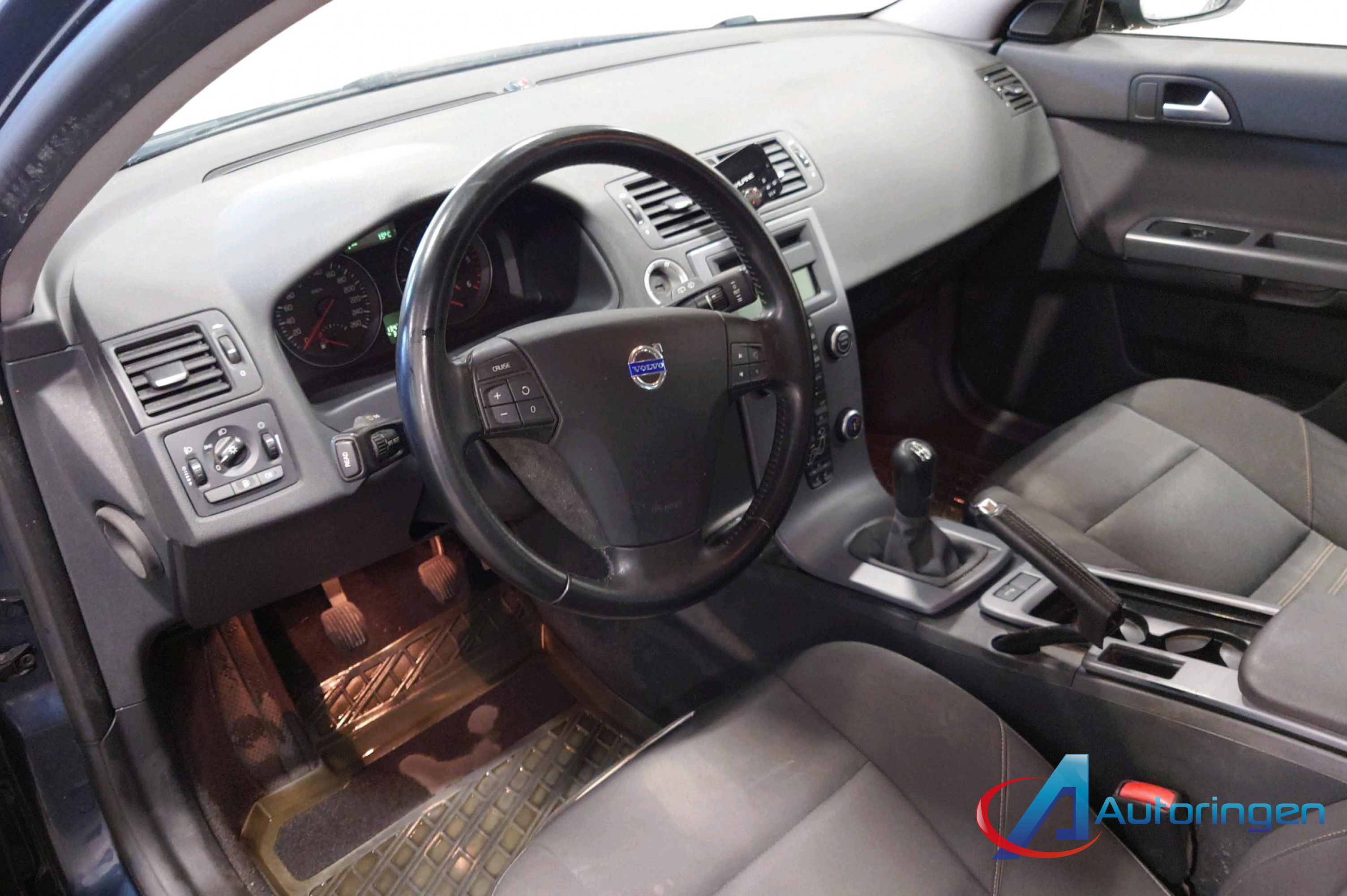 Volvo V50 2011, дизель — фото 11 из 14