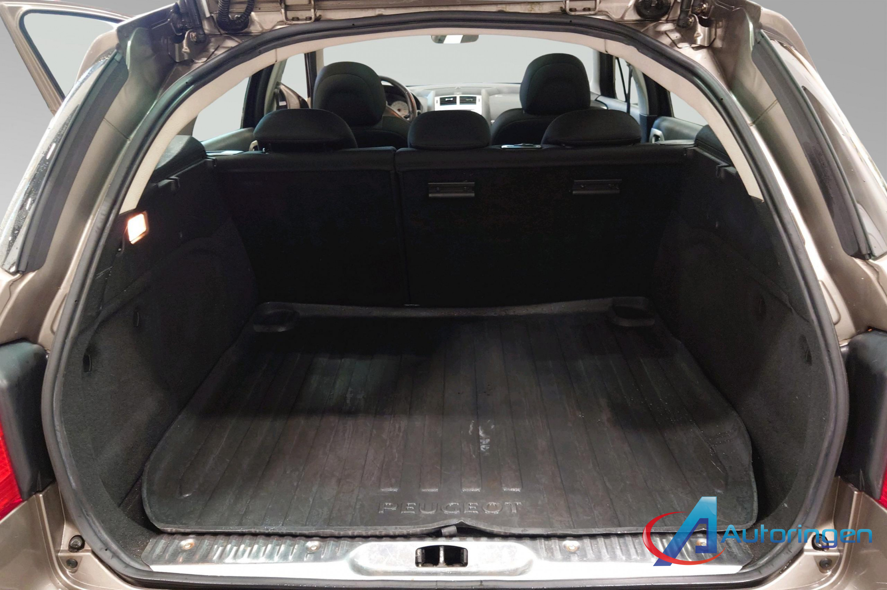 Peugeot 407 2007, дизель — фото 12 из 14