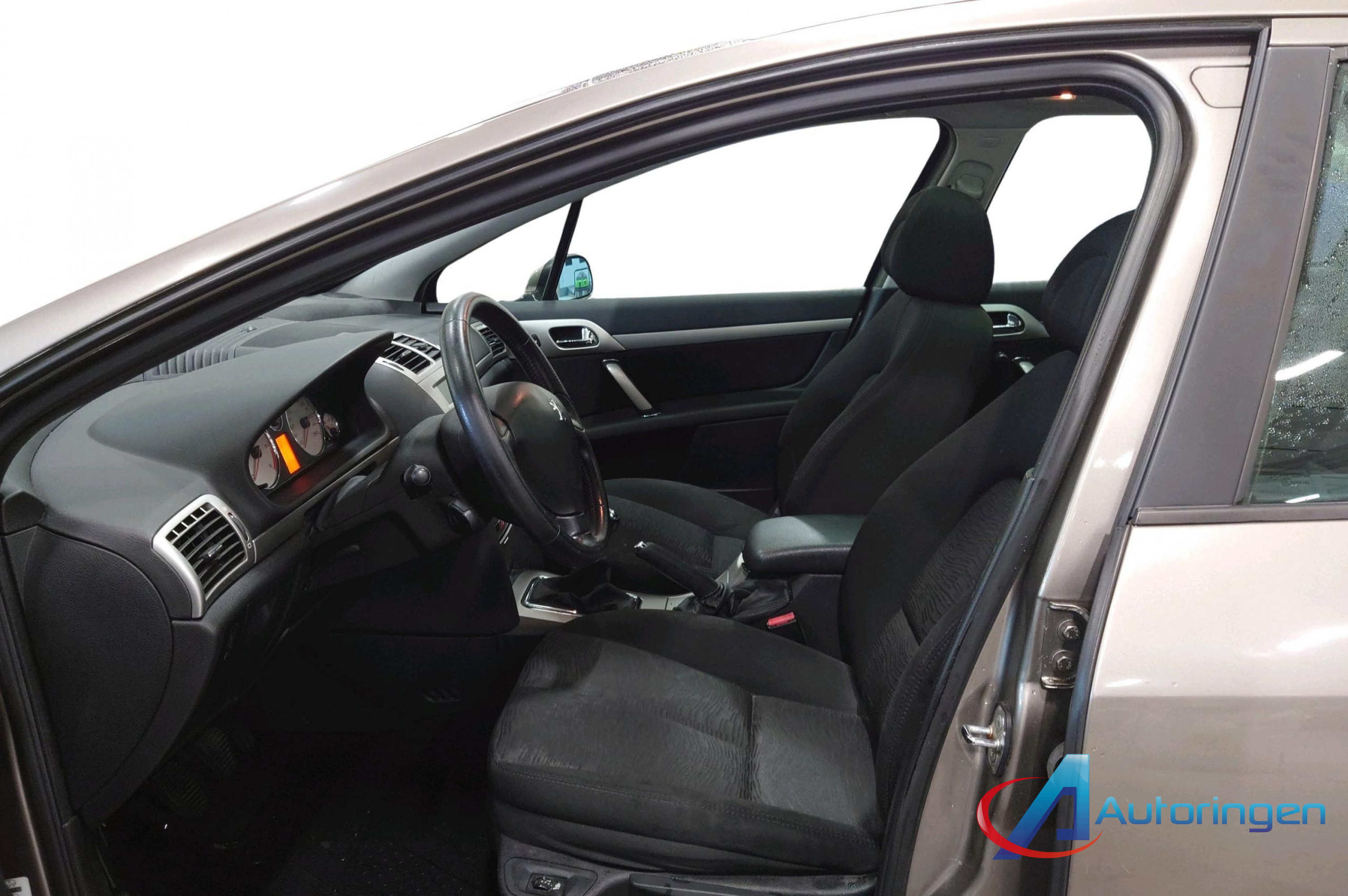 Peugeot 407 2007, дизель — фото 9 из 14