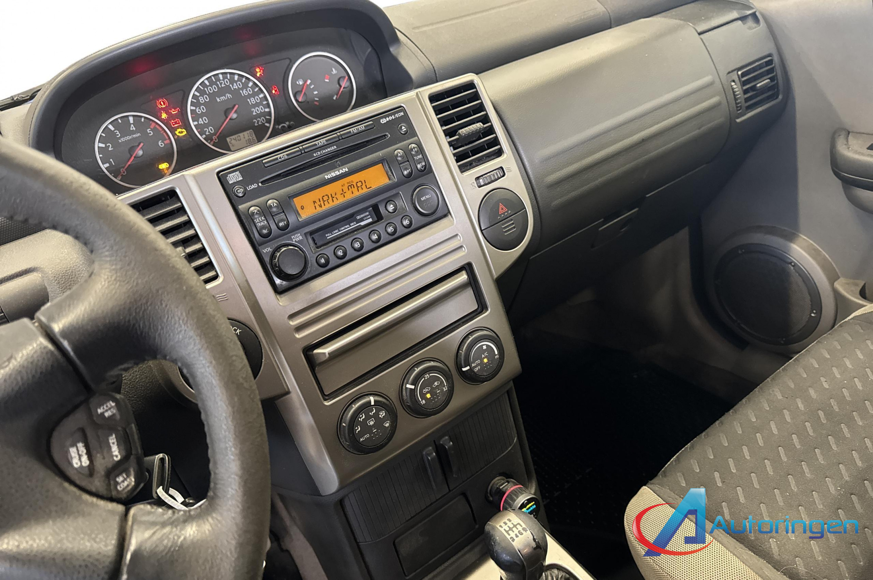 Nissan X-TRAIL 2005, дизель — фото 8 из 18