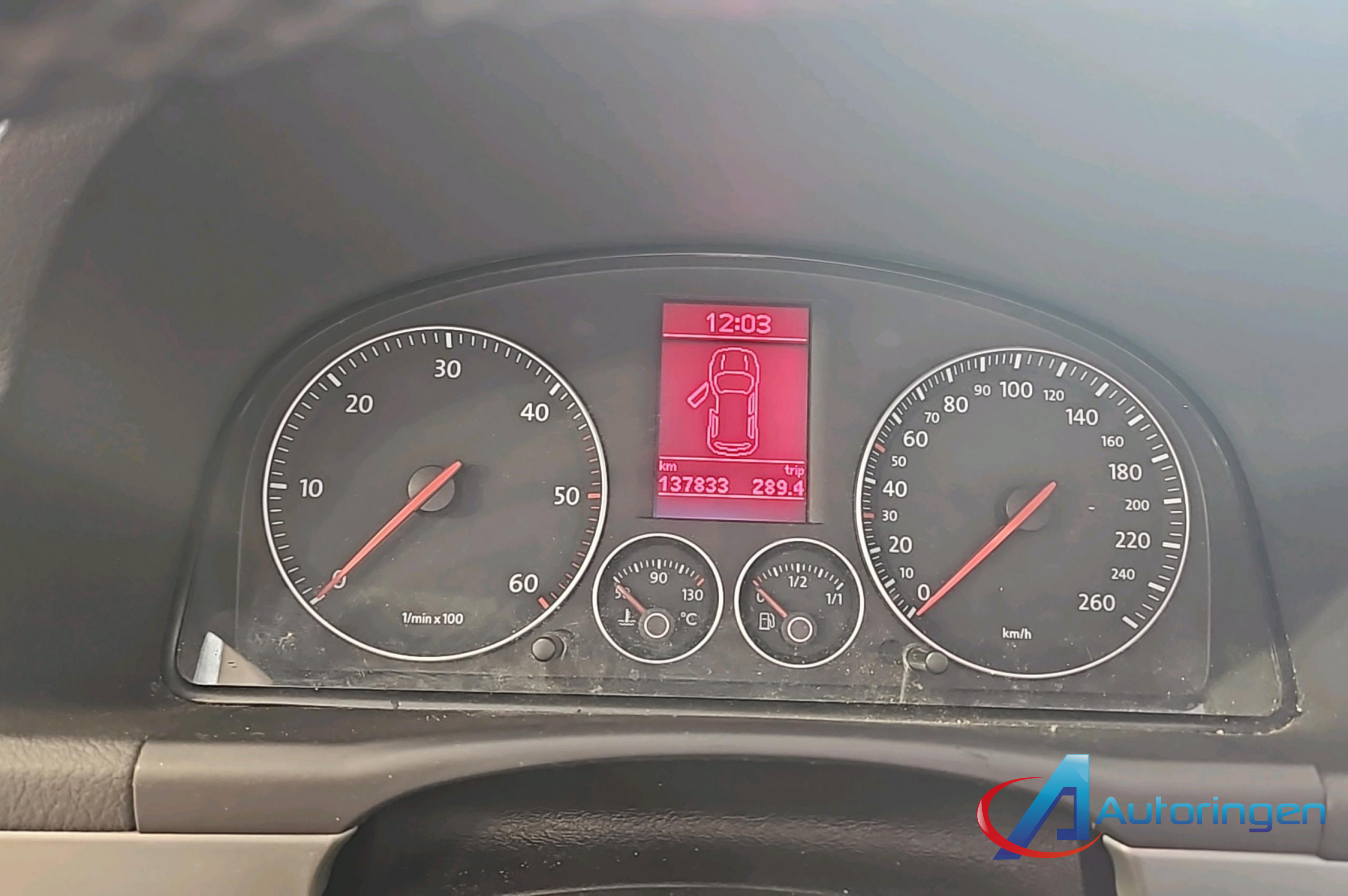 Volkswagen TOURAN 2006, diesel — photo 7 of 53
