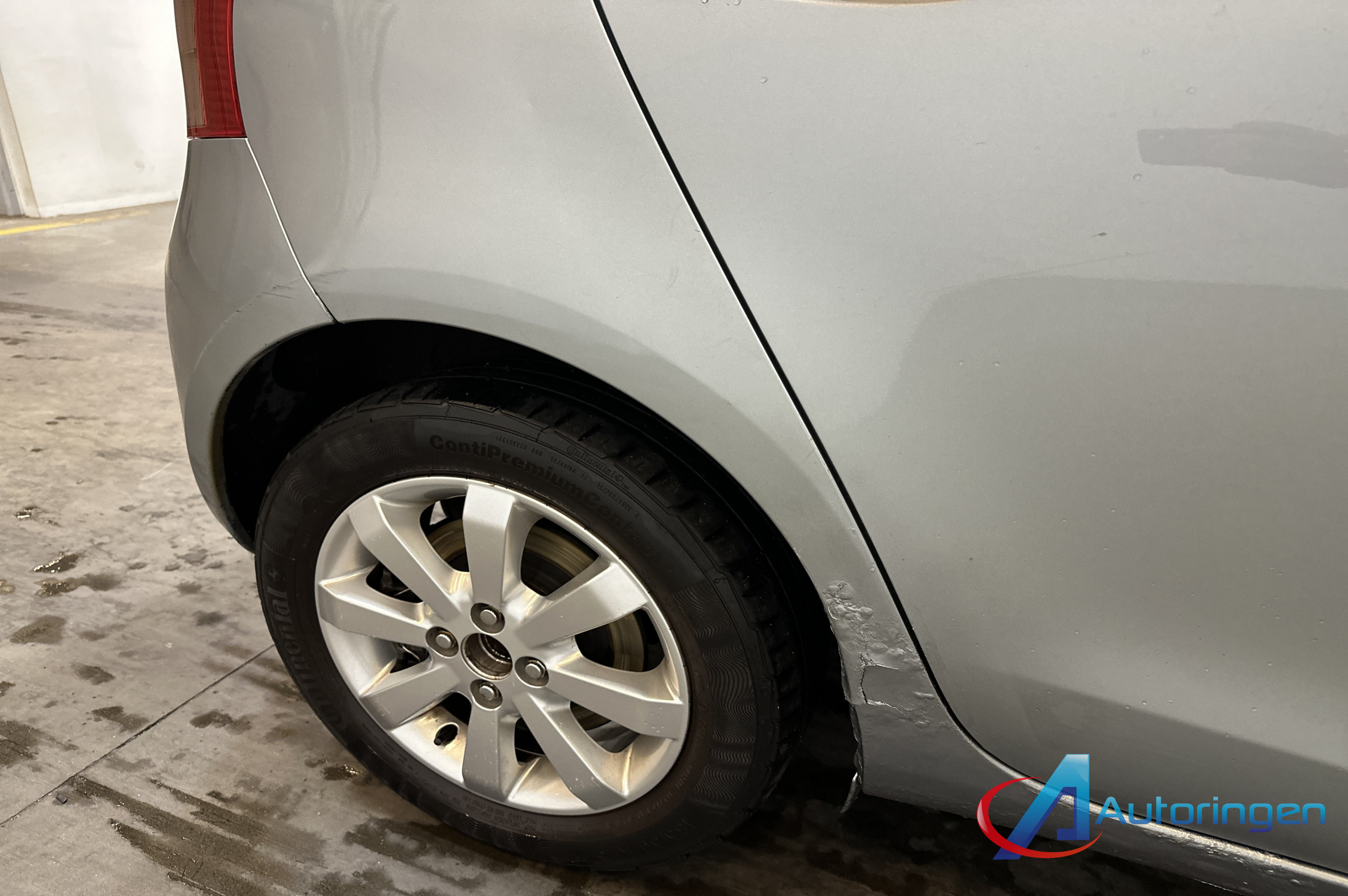 Toyota YARIS 2007, бензин — фото 19 из 23