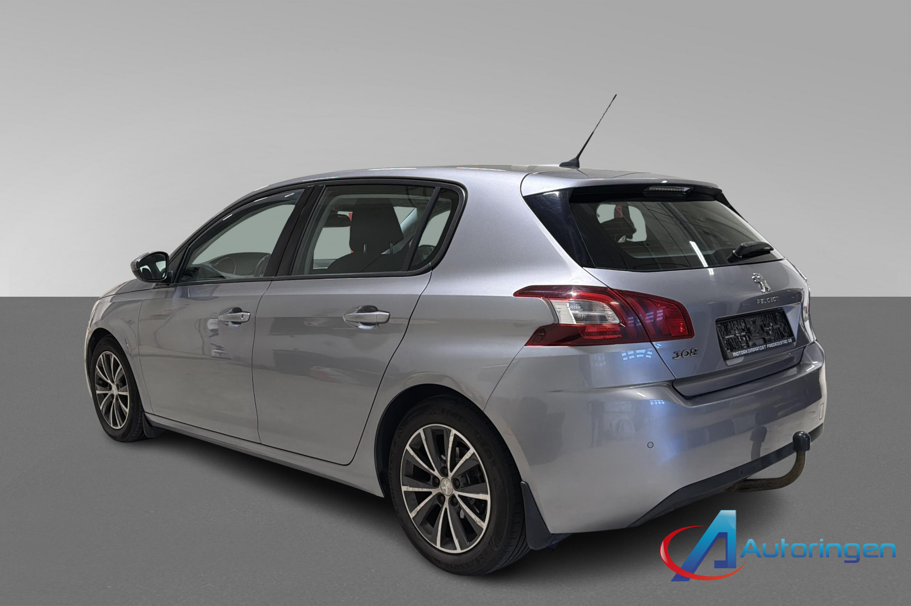 Peugeot 308 2015, diesel — photo 4 of 16