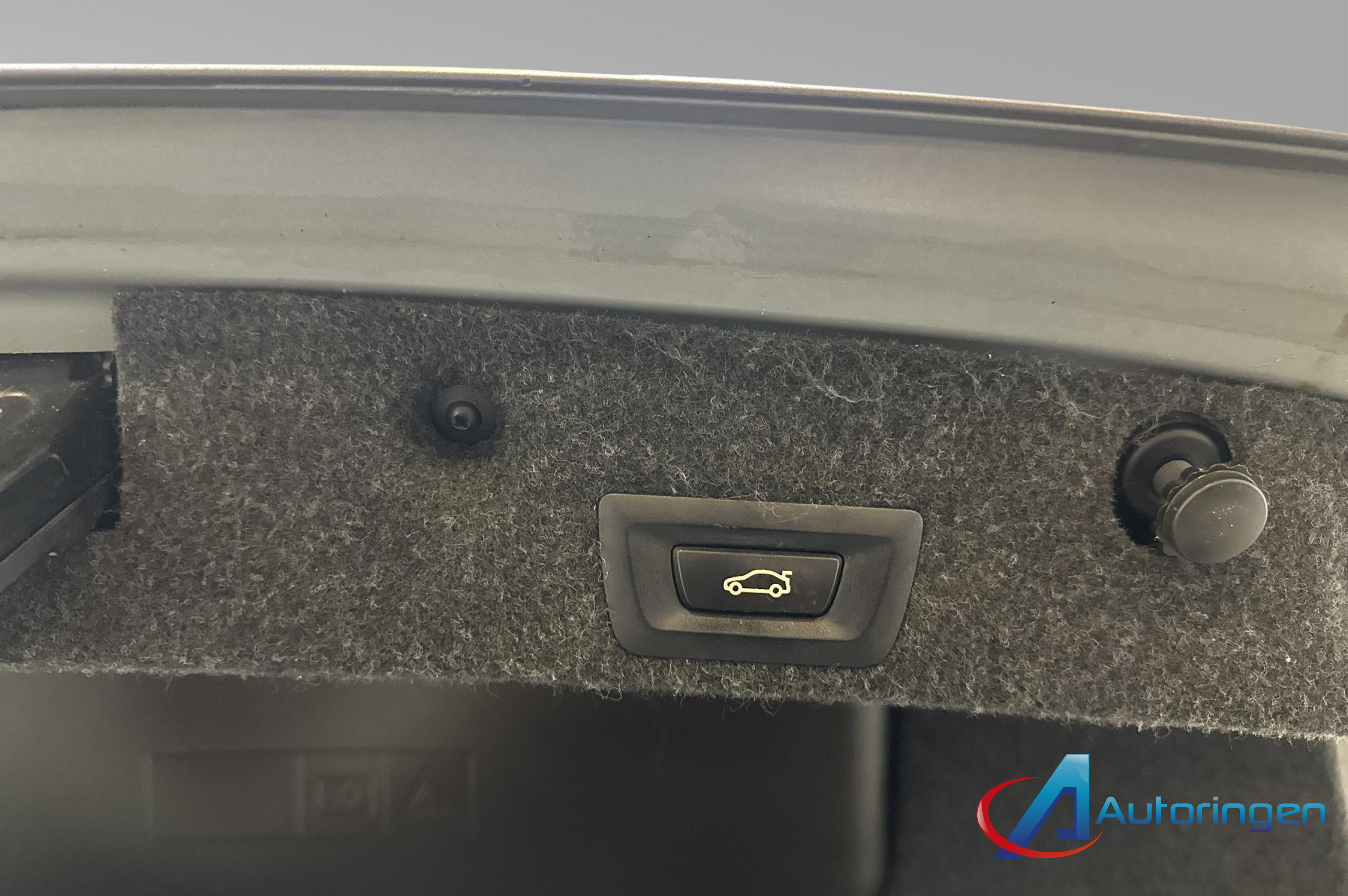 BMW 5-SERIE 2010, diesel — photo 12 of 19