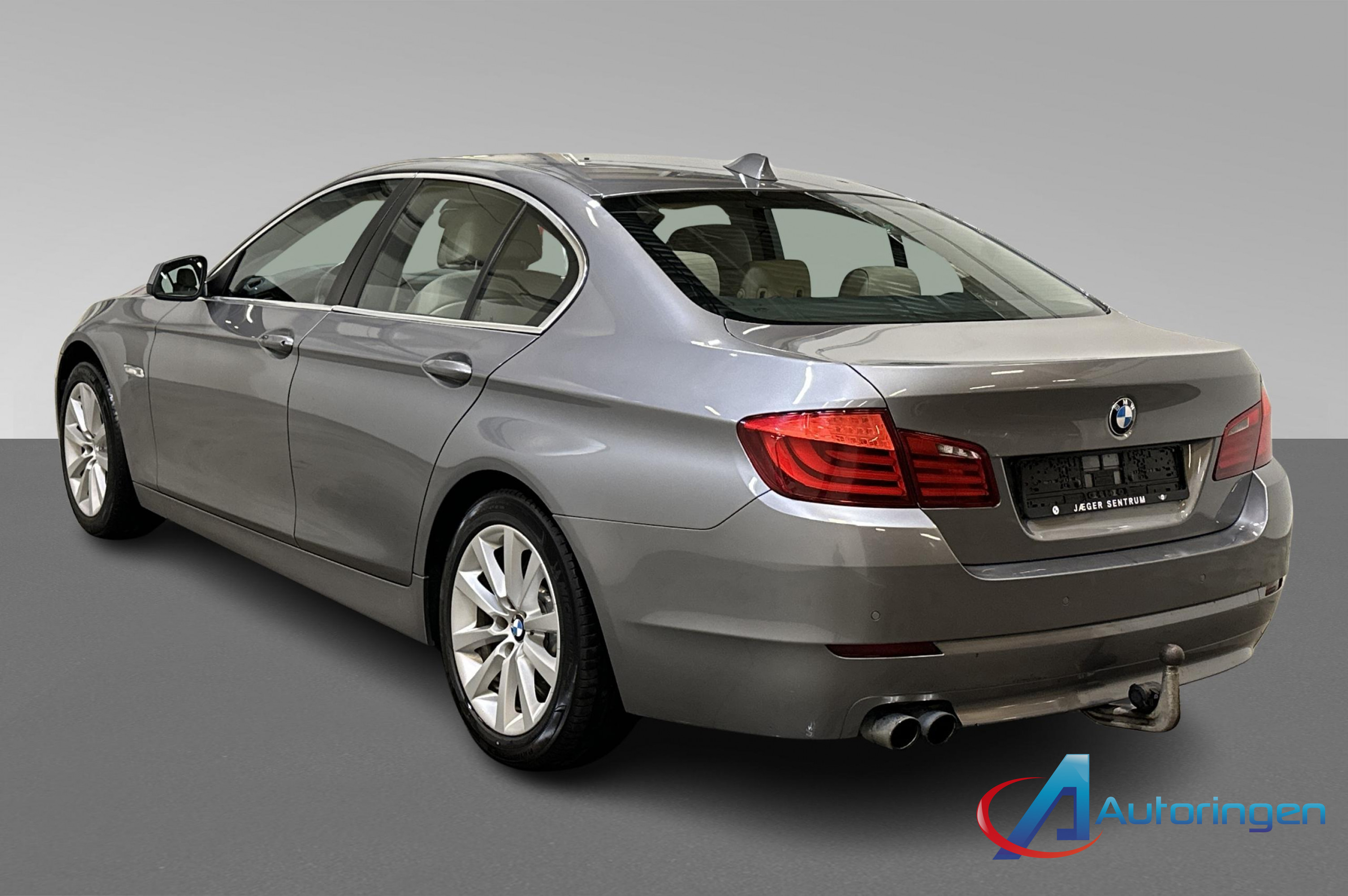 BMW 5-SERIE 2010, diesel — photo 4 of 19