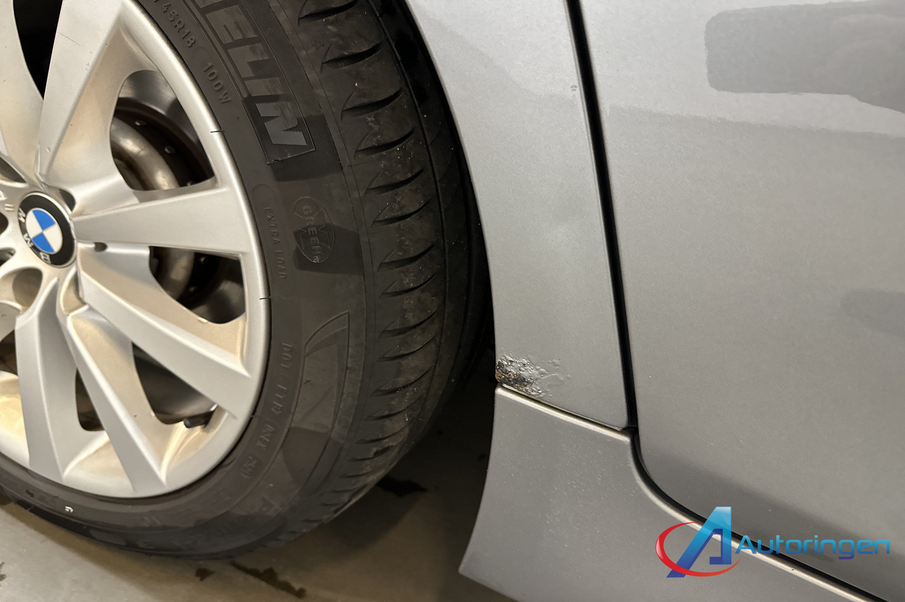 BMW 5-SERIE 2010, diesel — photo 16 of 19