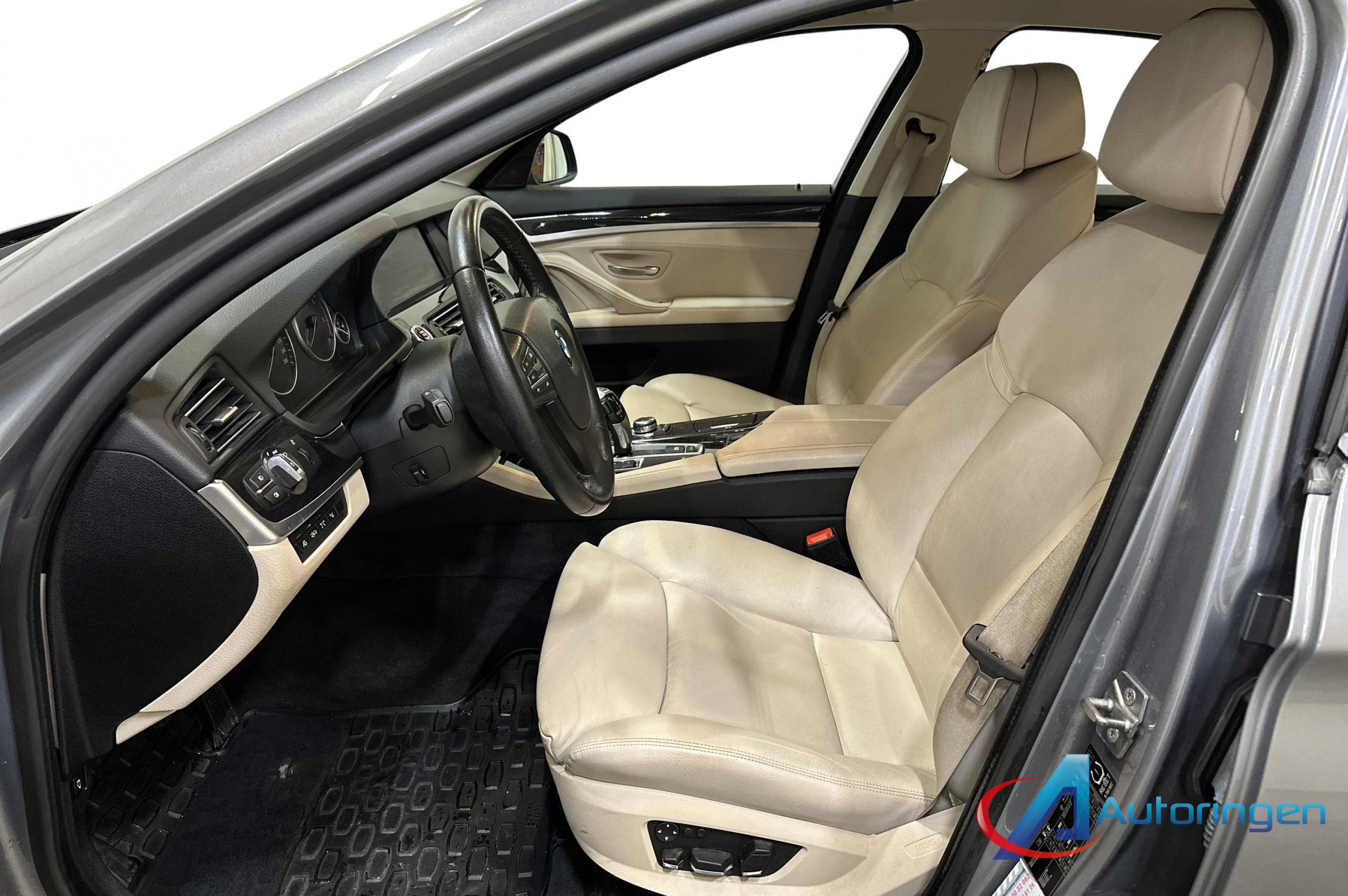 BMW 5-SERIE 2010, diesel — photo 9 of 19