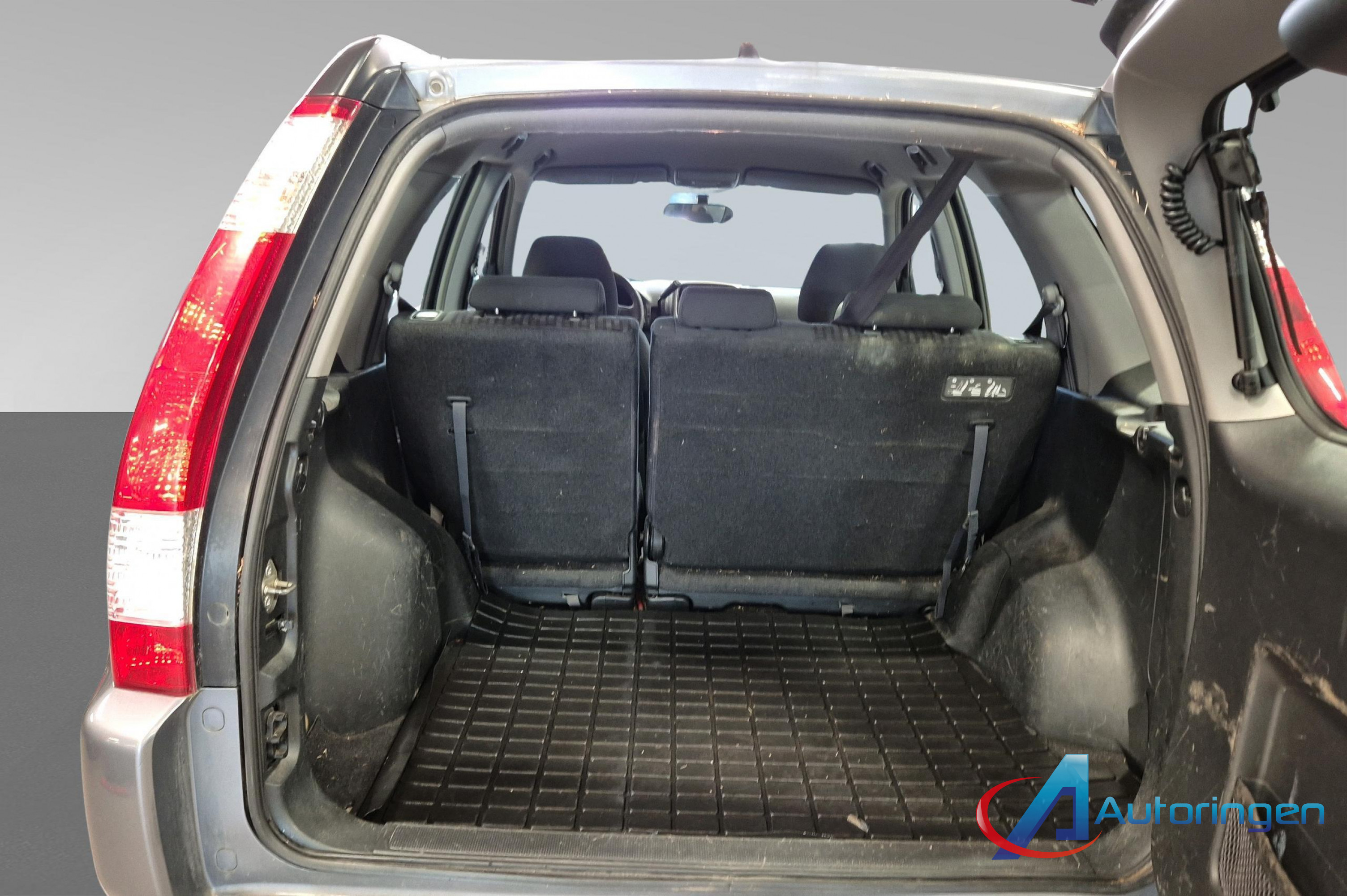 Honda CR-V 2005, petrol — photo 12 of 14