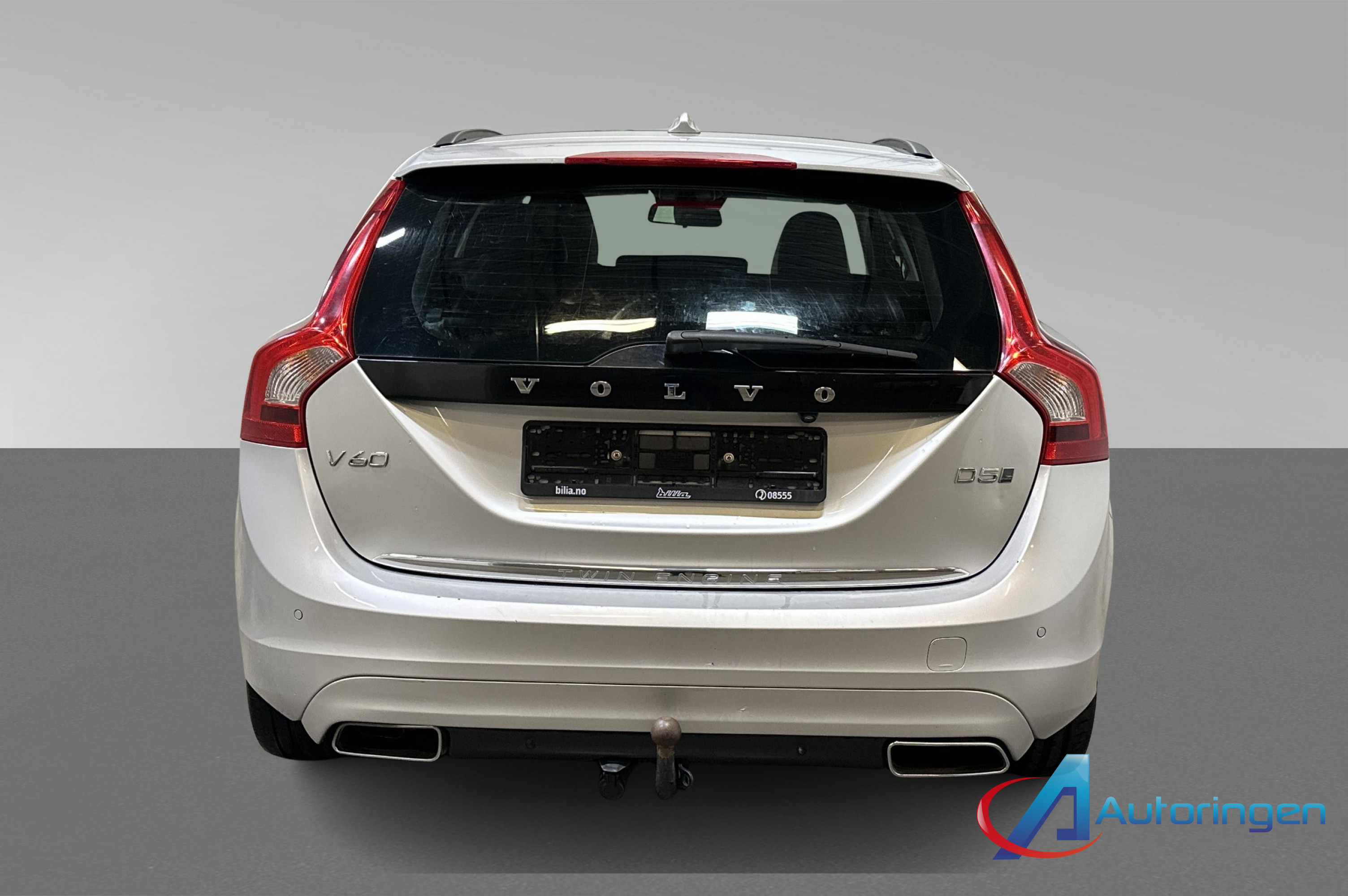 Volvo V60 Twin Engine 2016, дизель — фото 5 з 15