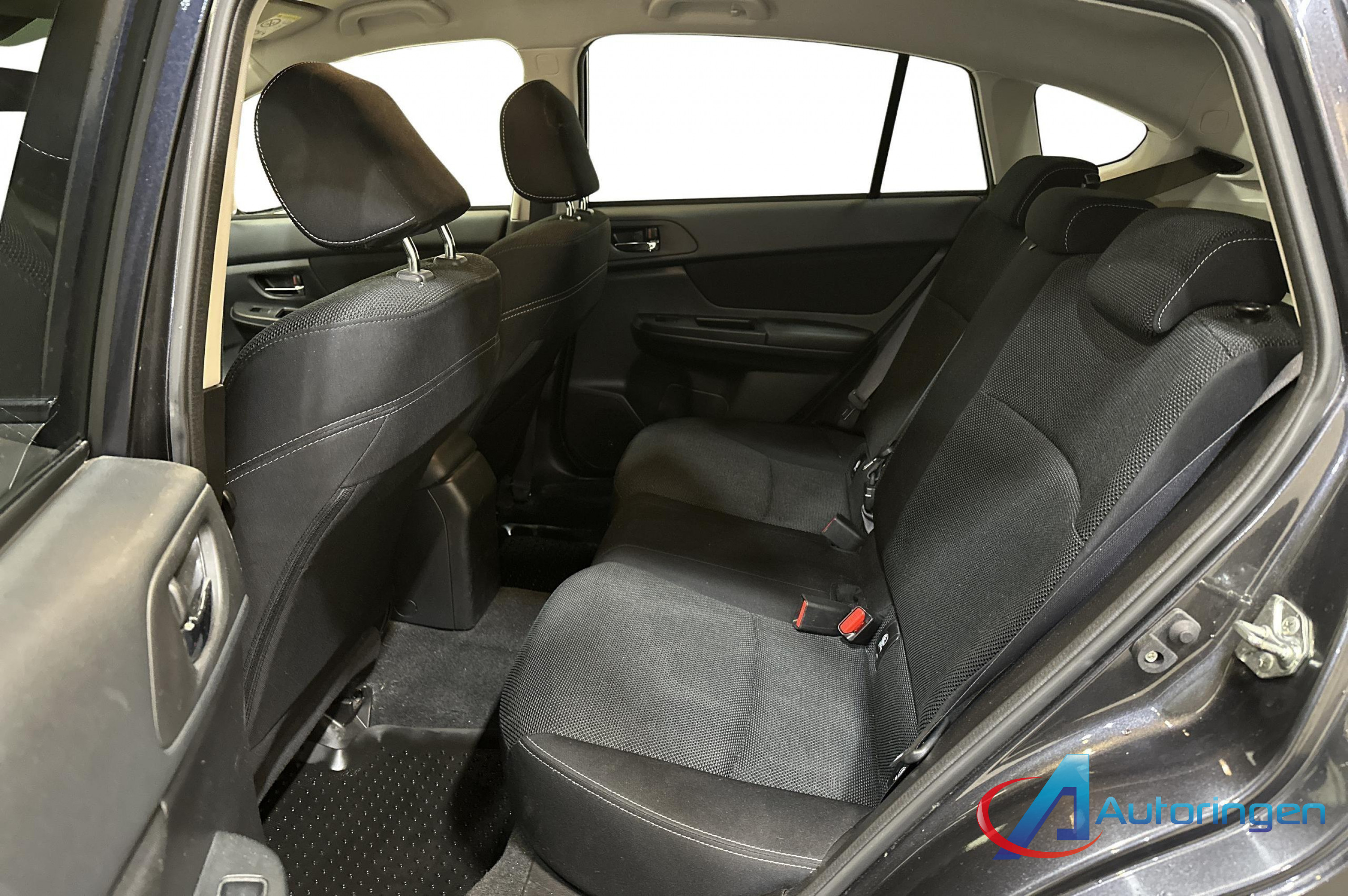Subaru XV 2014, бензин — фото 10 з 17
