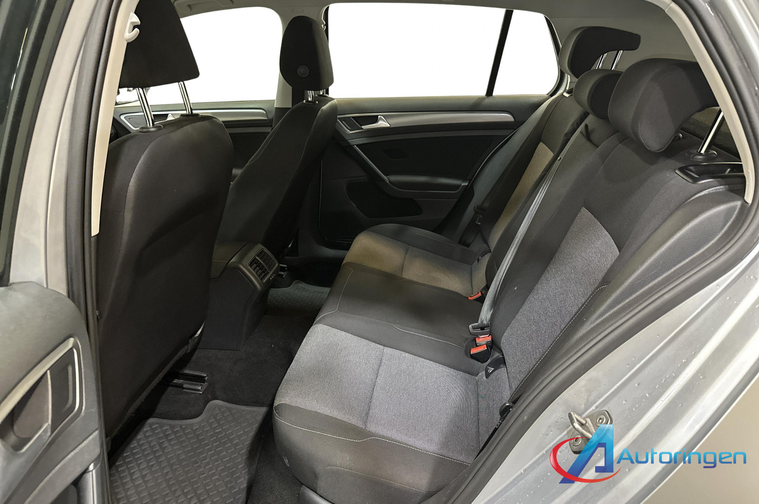 Volkswagen GOLF 2016, petrol — photo 10 of 14
