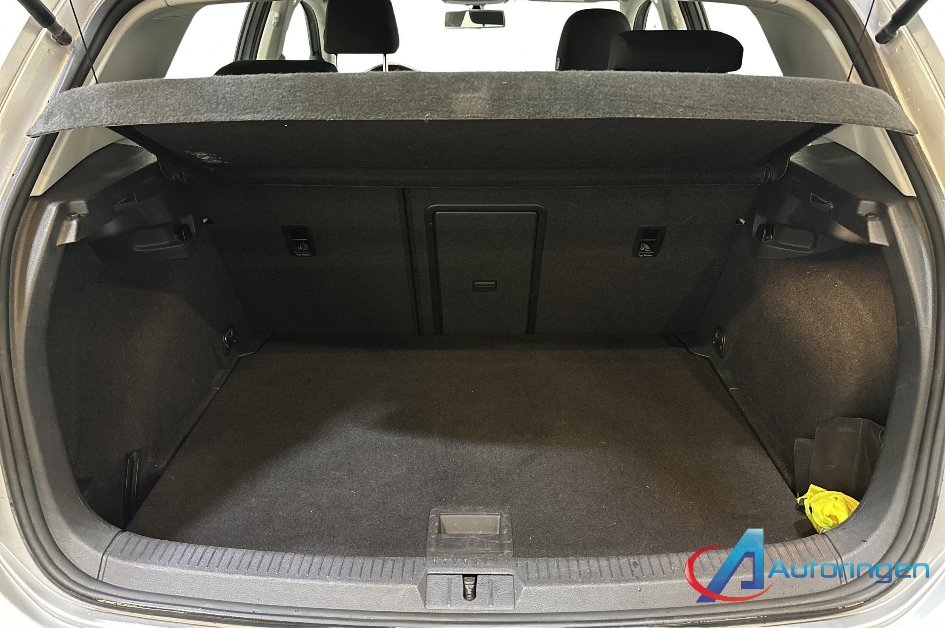 Volkswagen GOLF 2016, petrol — photo 11 of 14