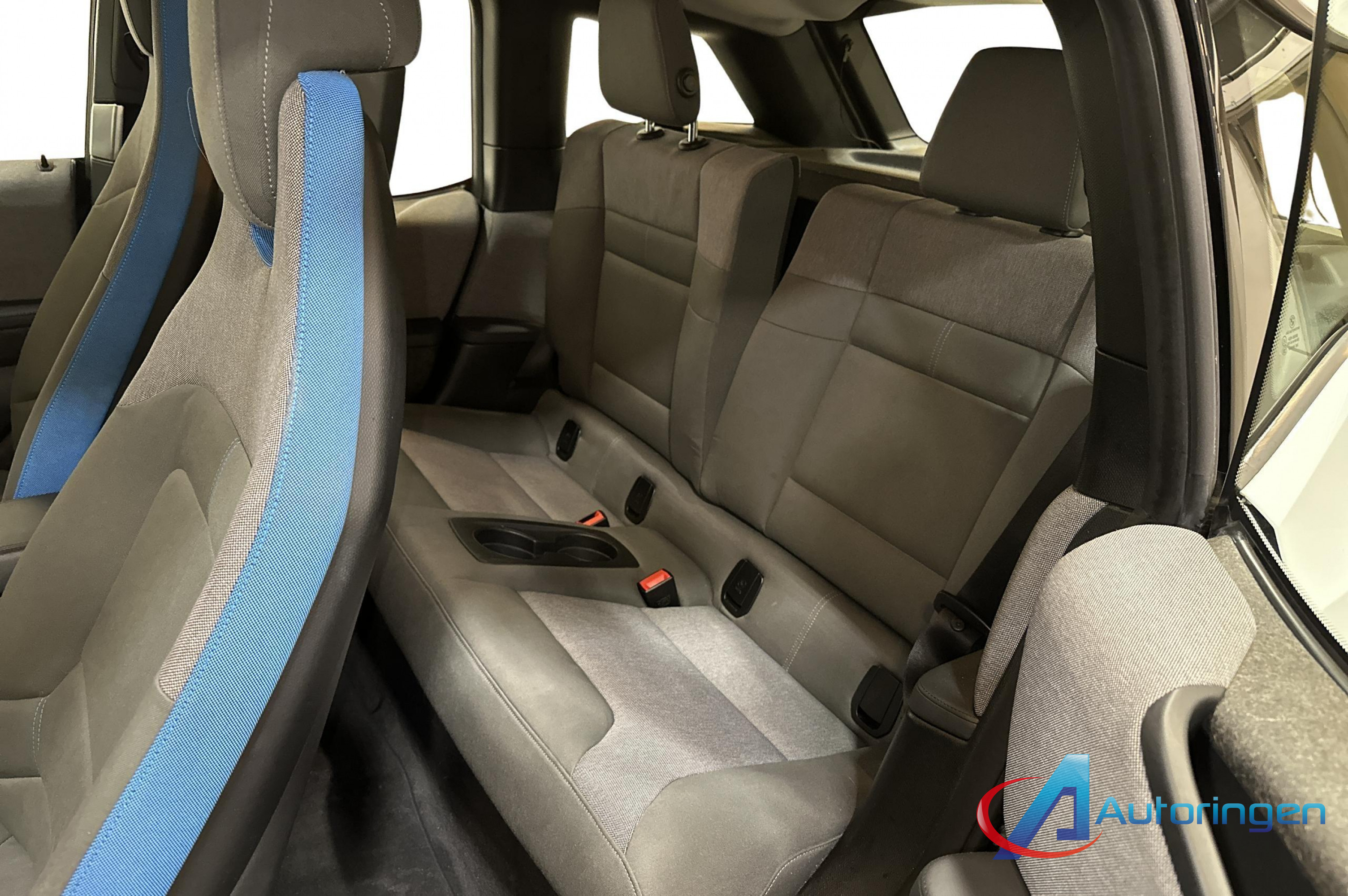 BMW i3 2017, електро — фото 10 з 16