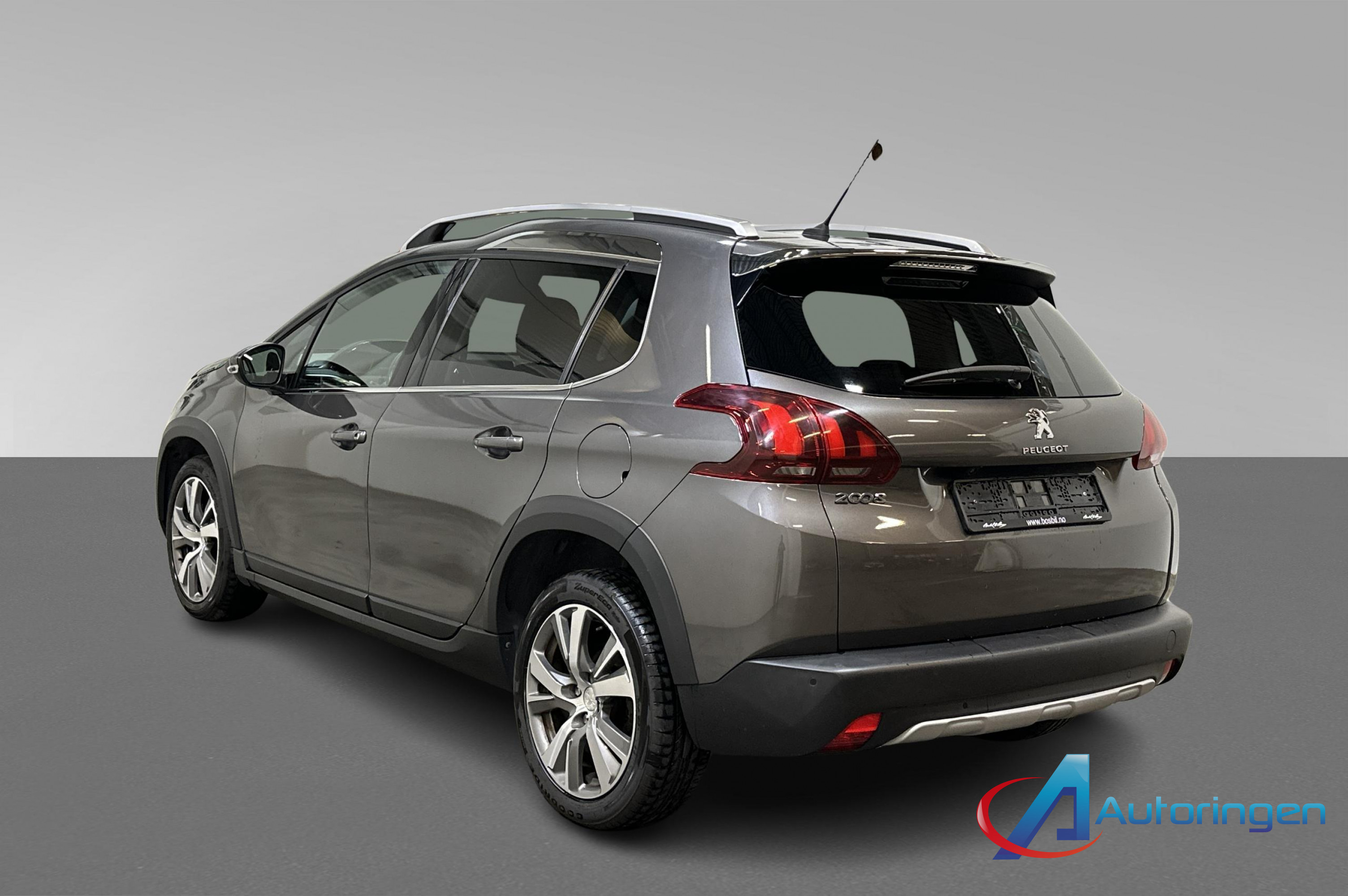 Peugeot 2008 2019, бензин — фото 4 из 17